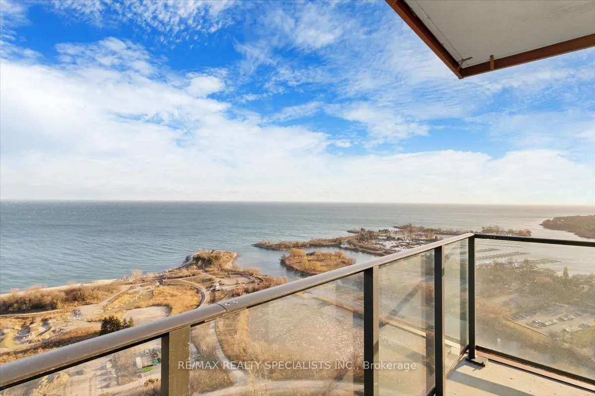 20 Shorebreeze Drive S #3210