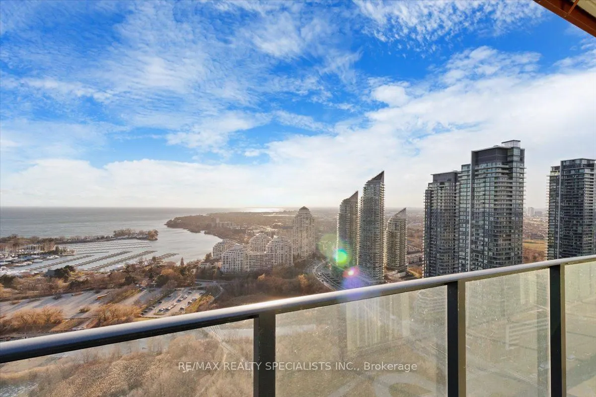 20 Shorebreeze Drive S #3210