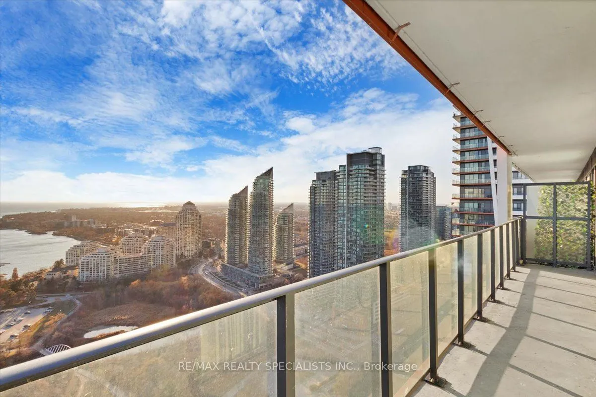 20 Shorebreeze Drive S #3210