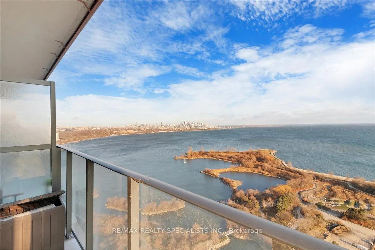 20 Shorebreeze Drive S #3210
