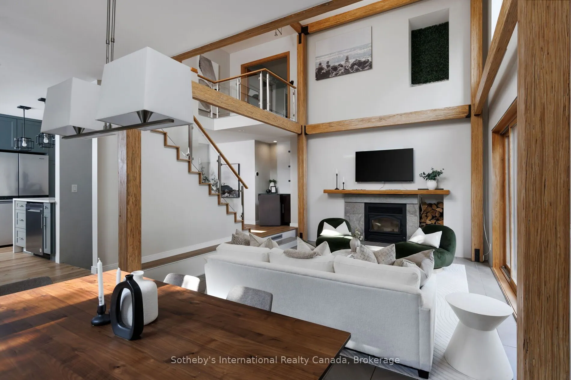 1318 Ario Road