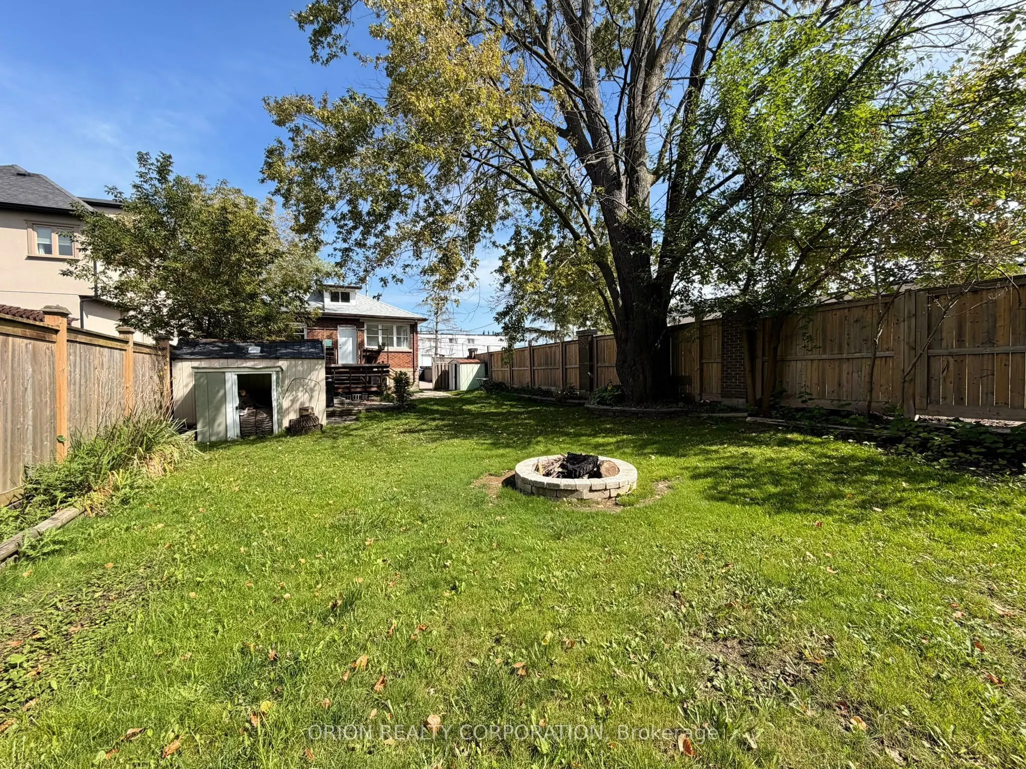 1016 Haig Boulevard