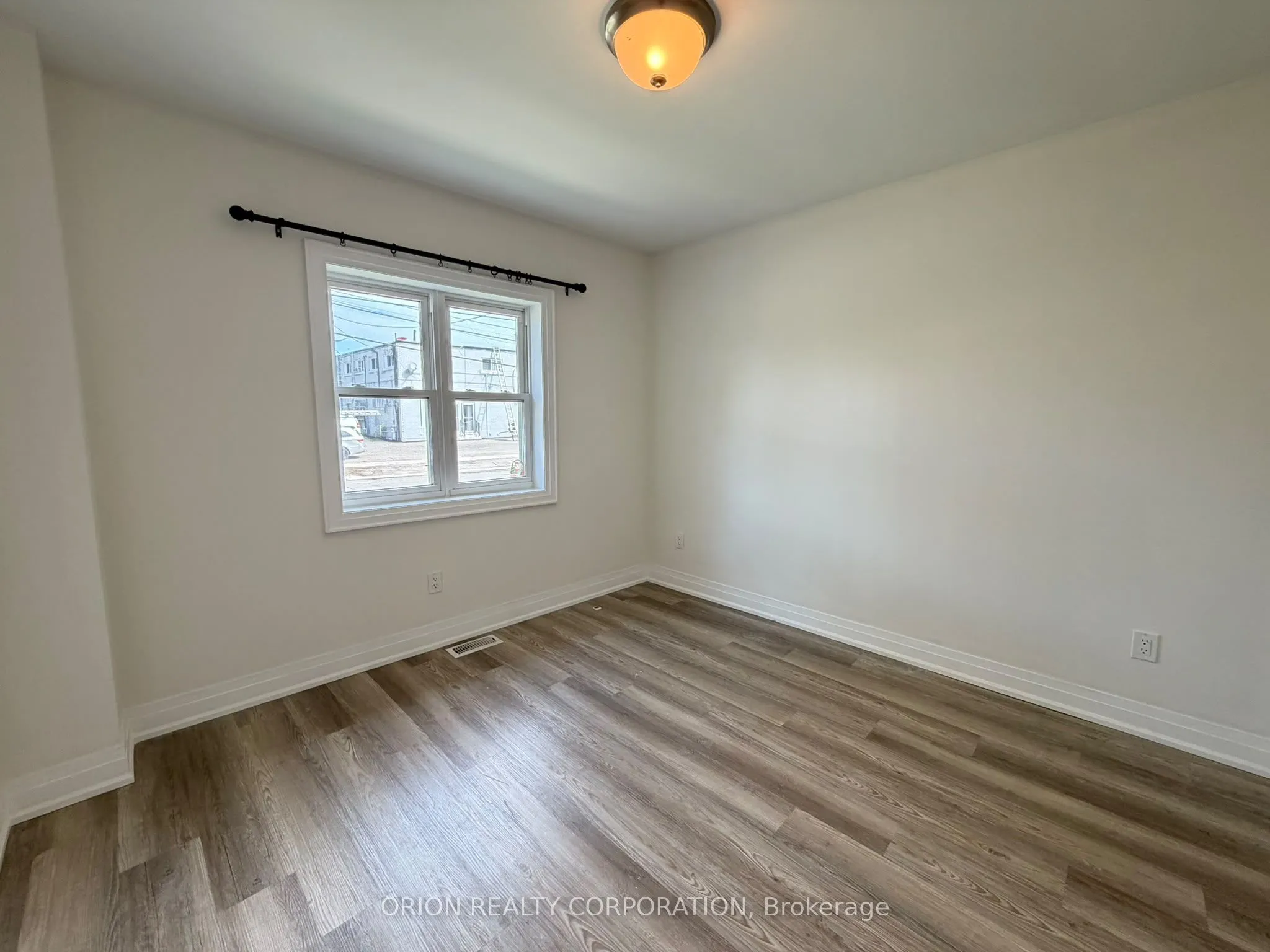 1016 Haig Boulevard