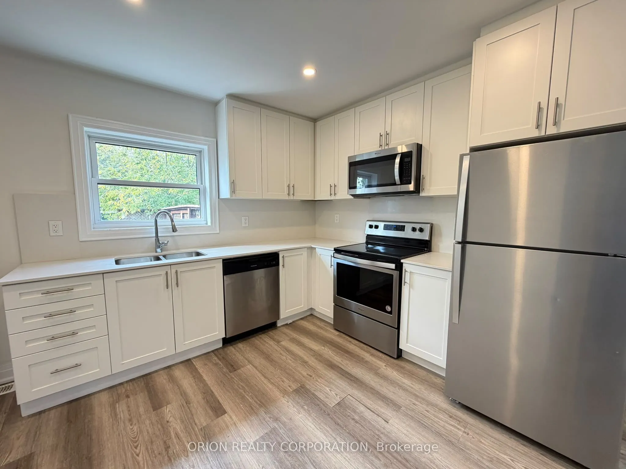 1016 Haig Boulevard
