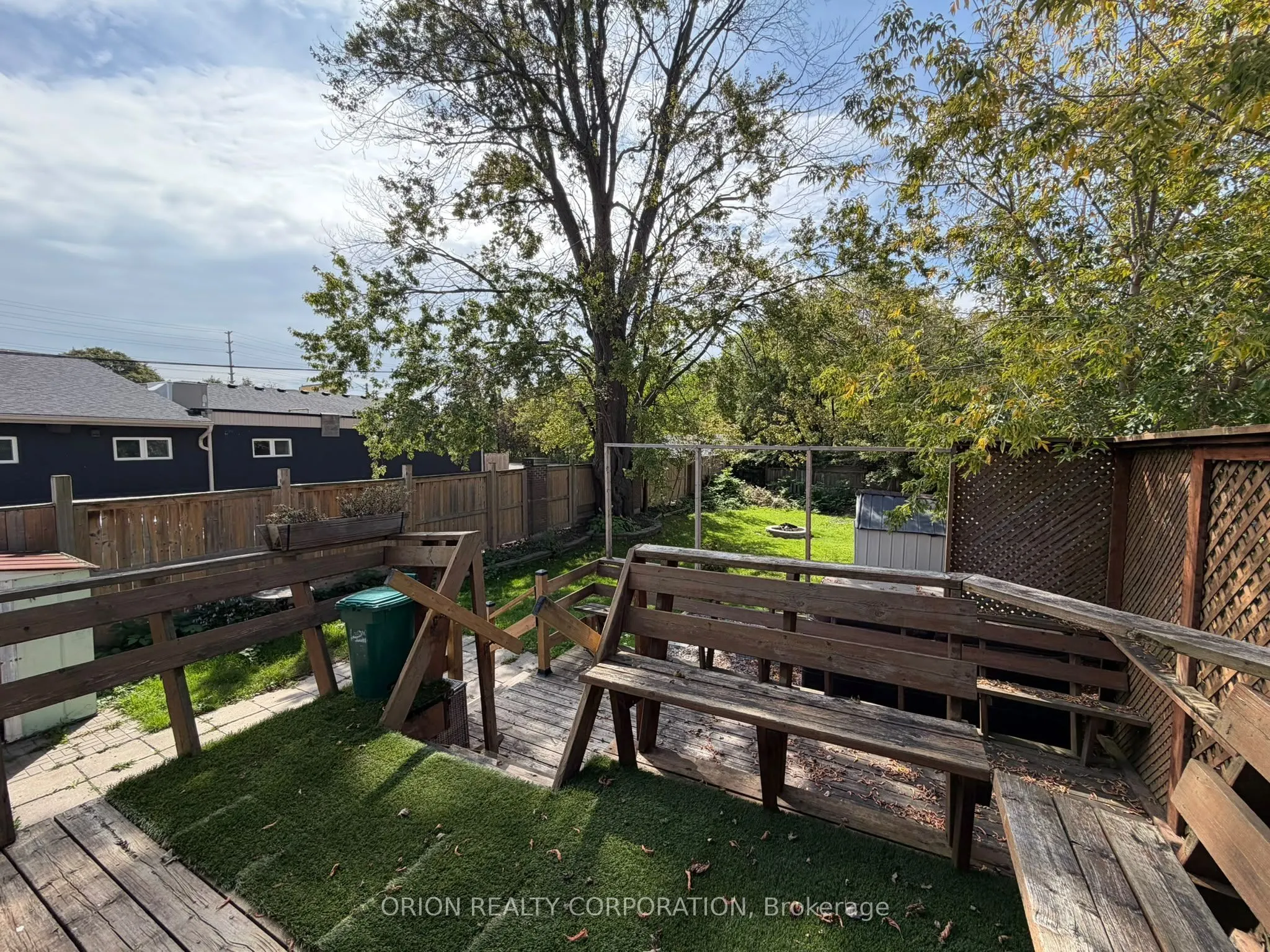 1016 Haig Boulevard