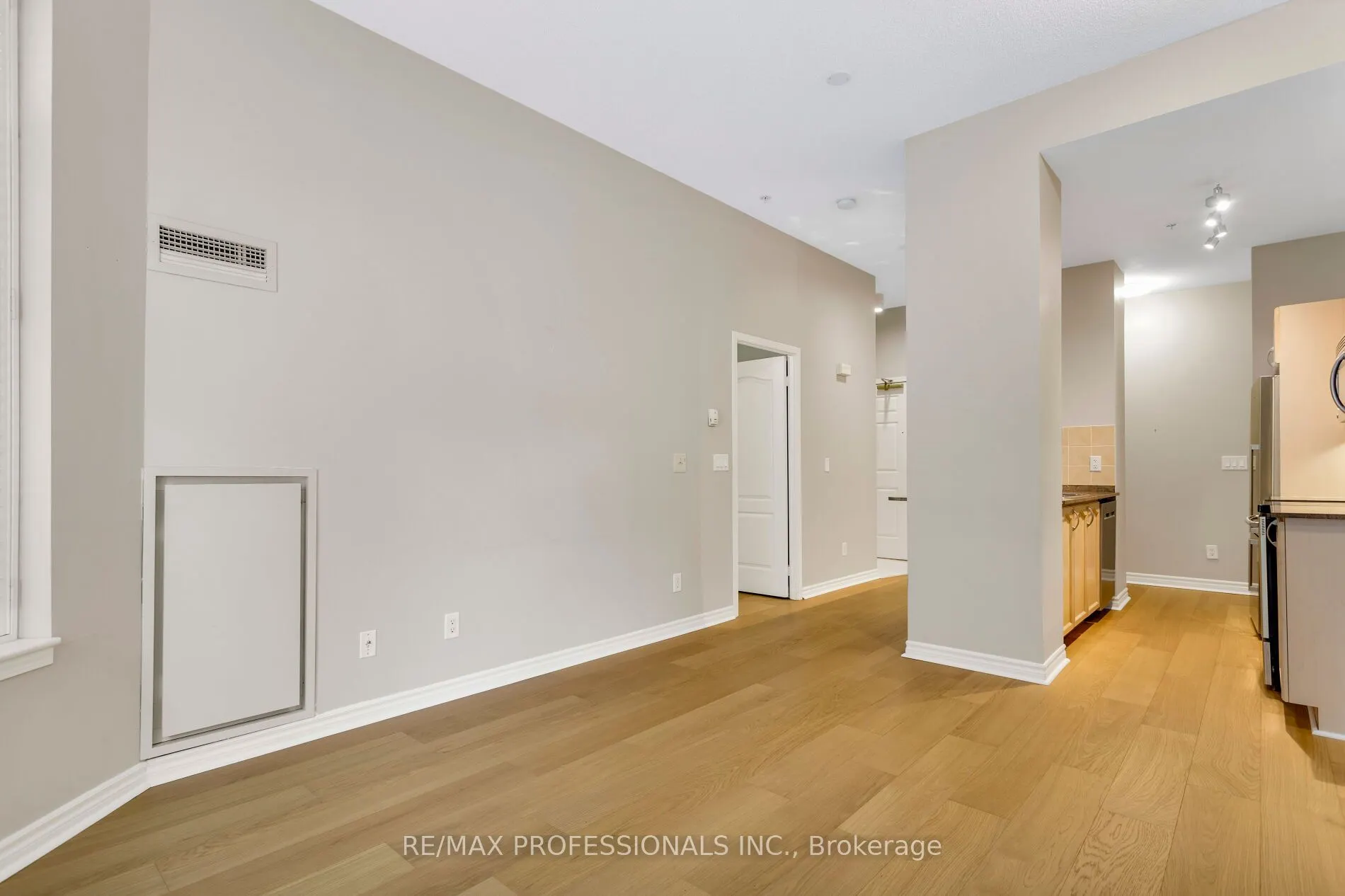 350 Princess Royal Drive #102