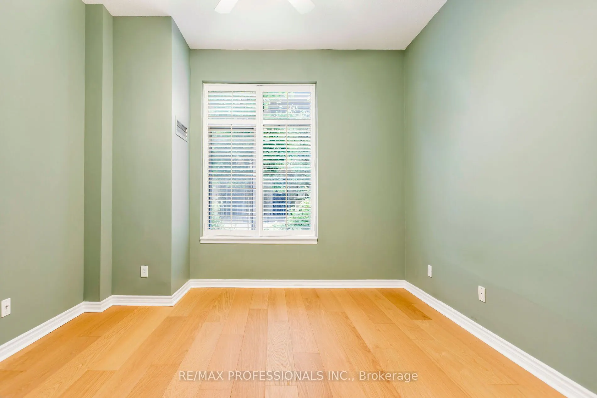 350 Princess Royal Drive #102