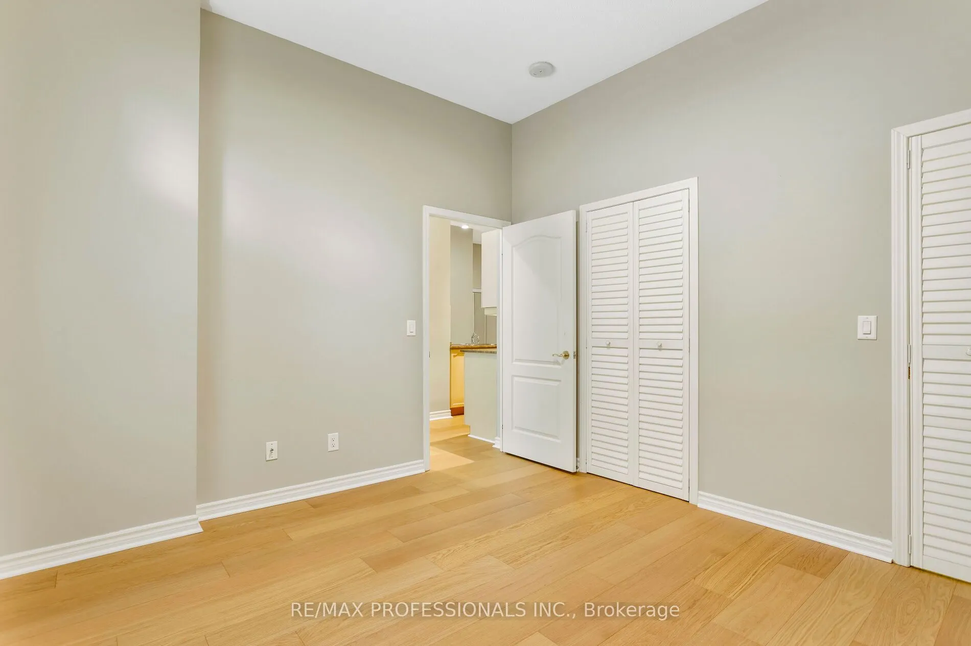 350 Princess Royal Drive #102