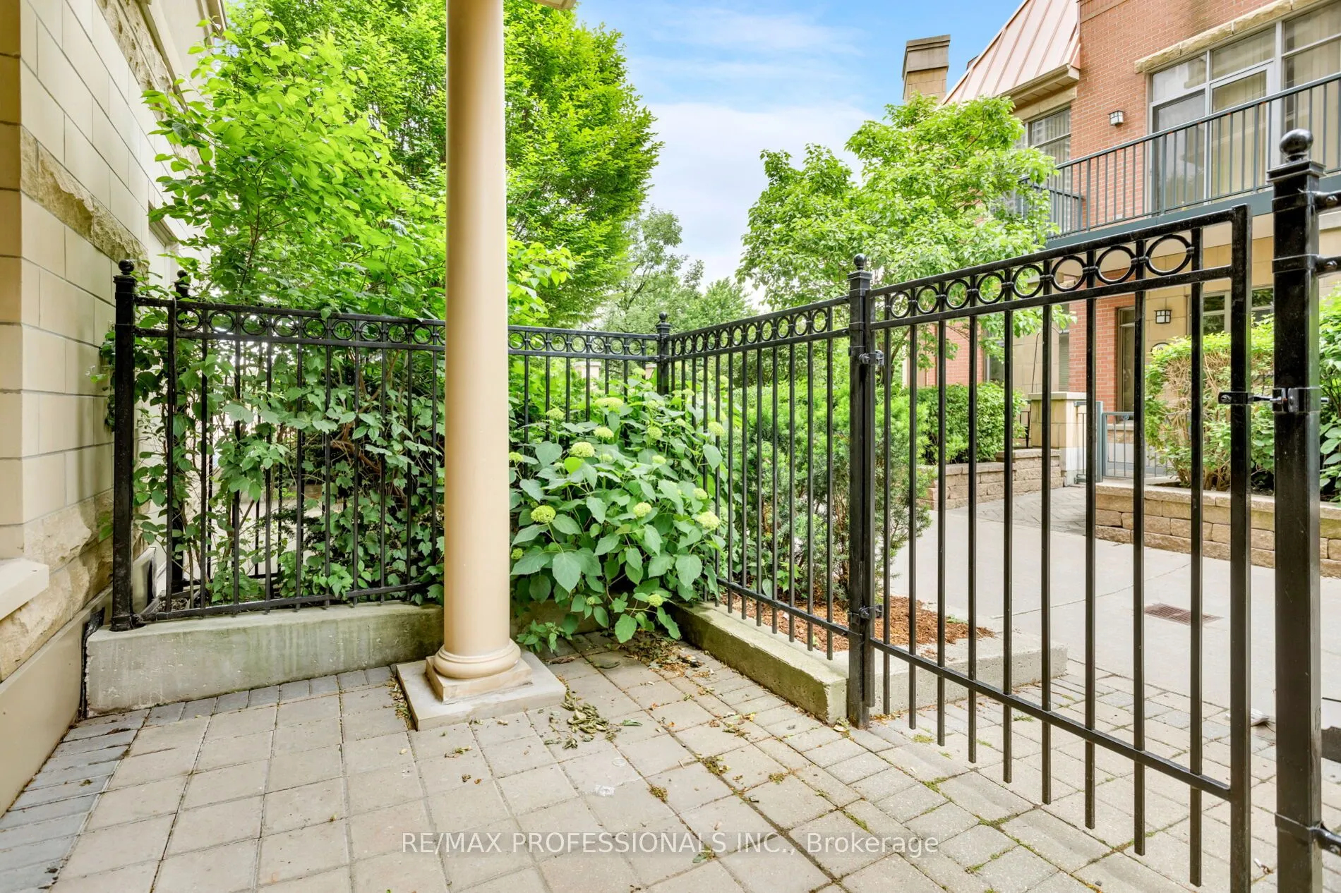 350 Princess Royal Drive #102
