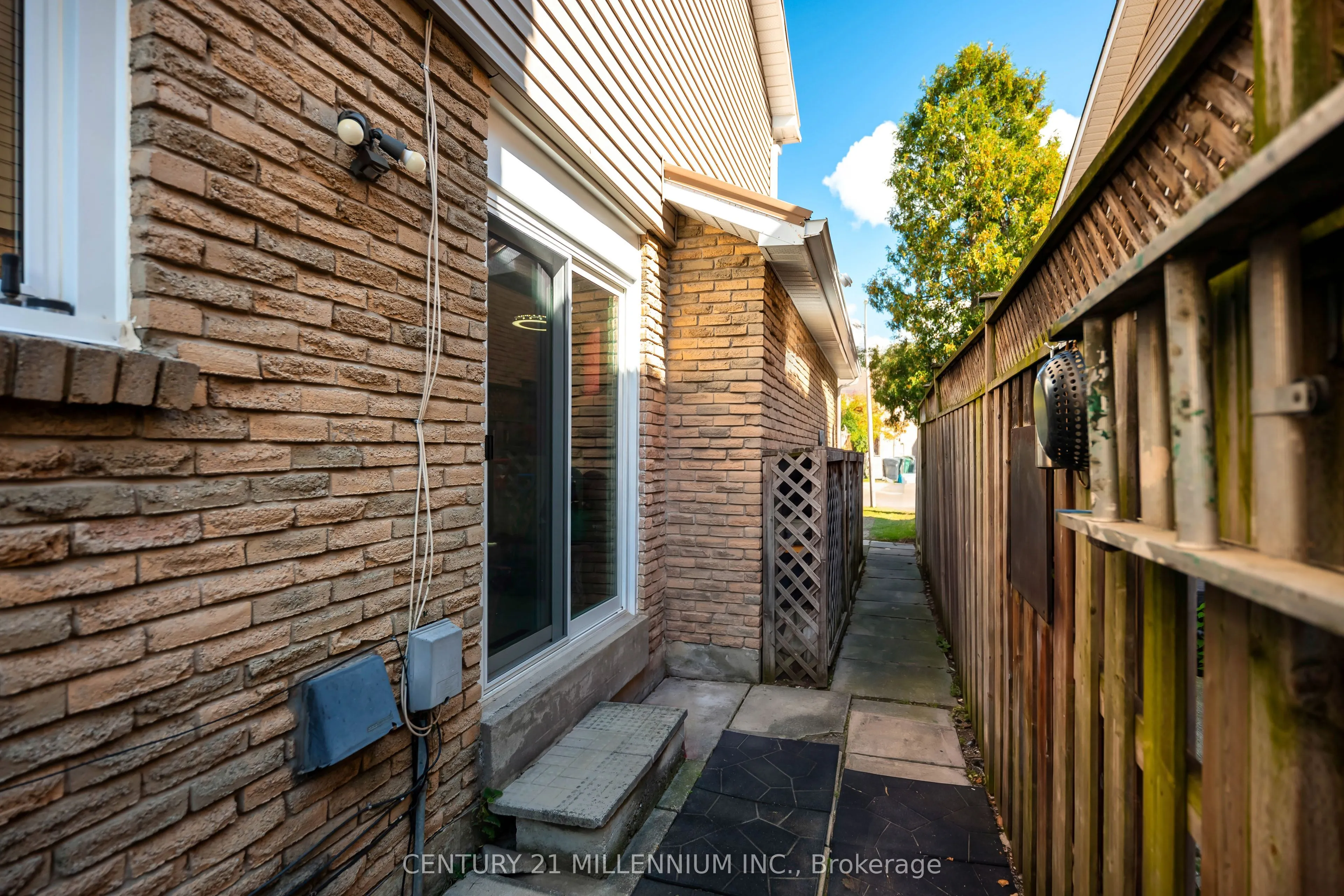 65 Primrose Crescent