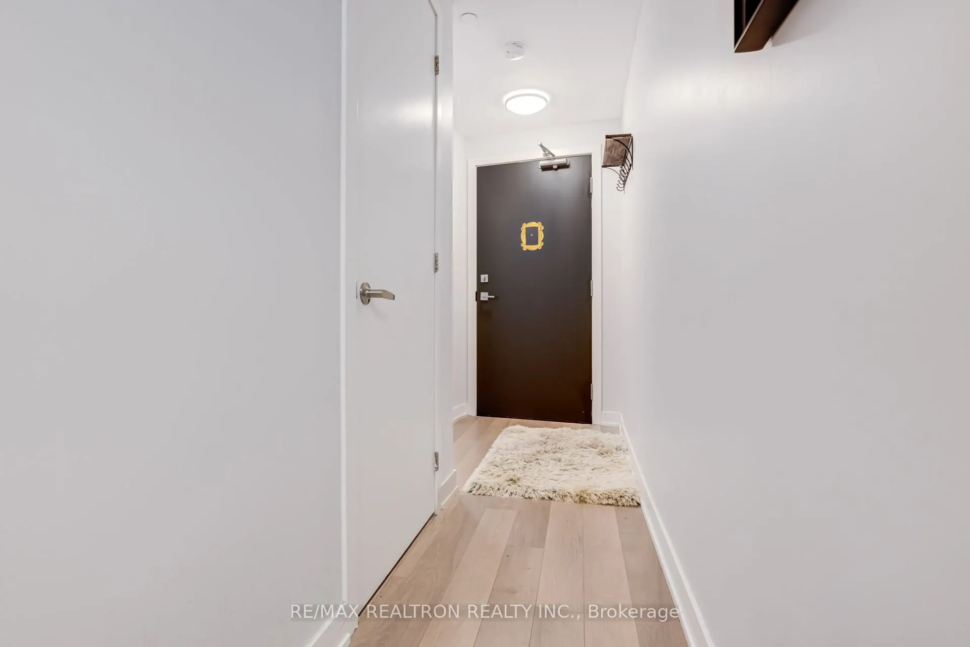5260 Dundas Street N #C401