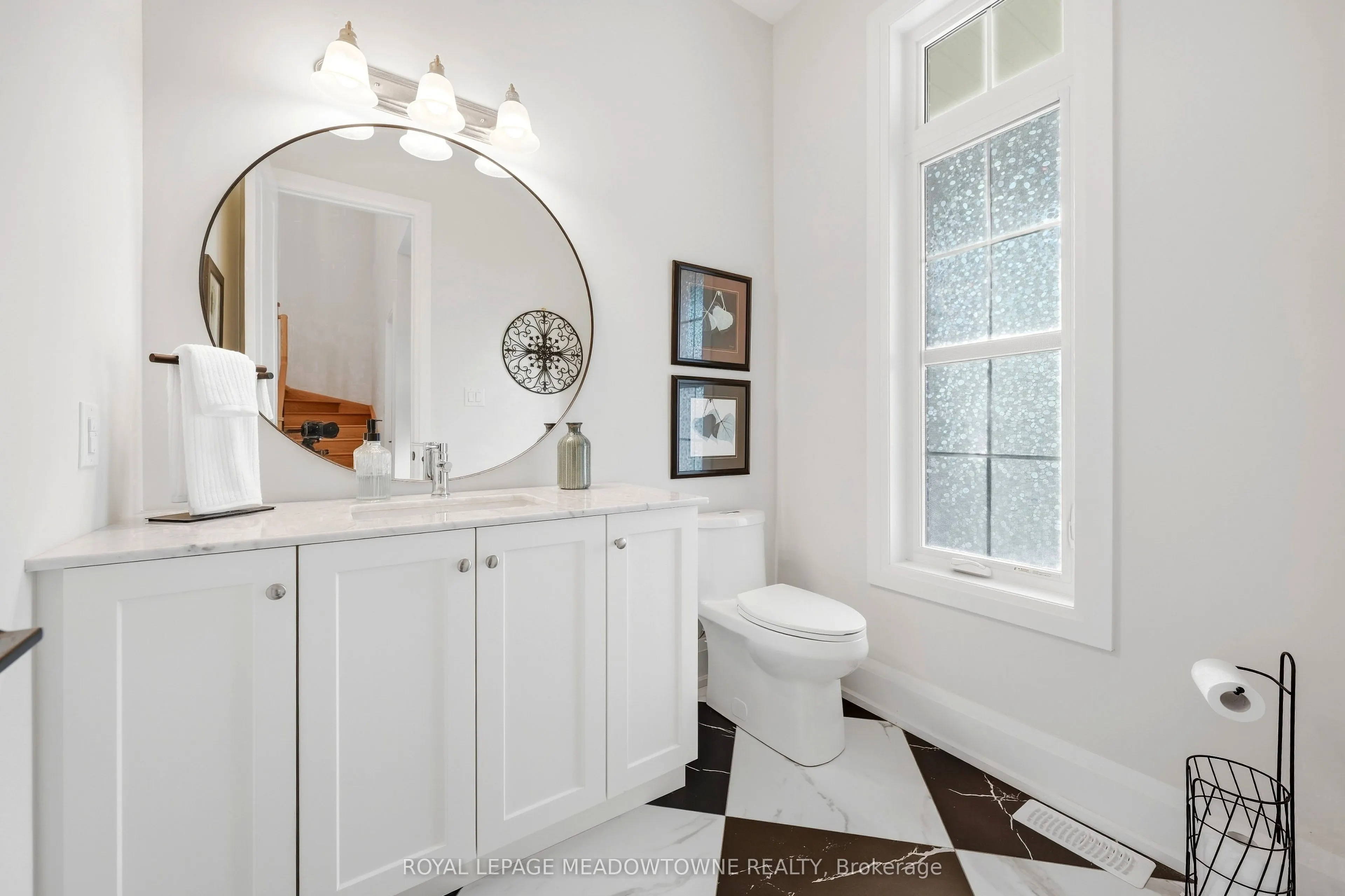 8 J B Robson Court