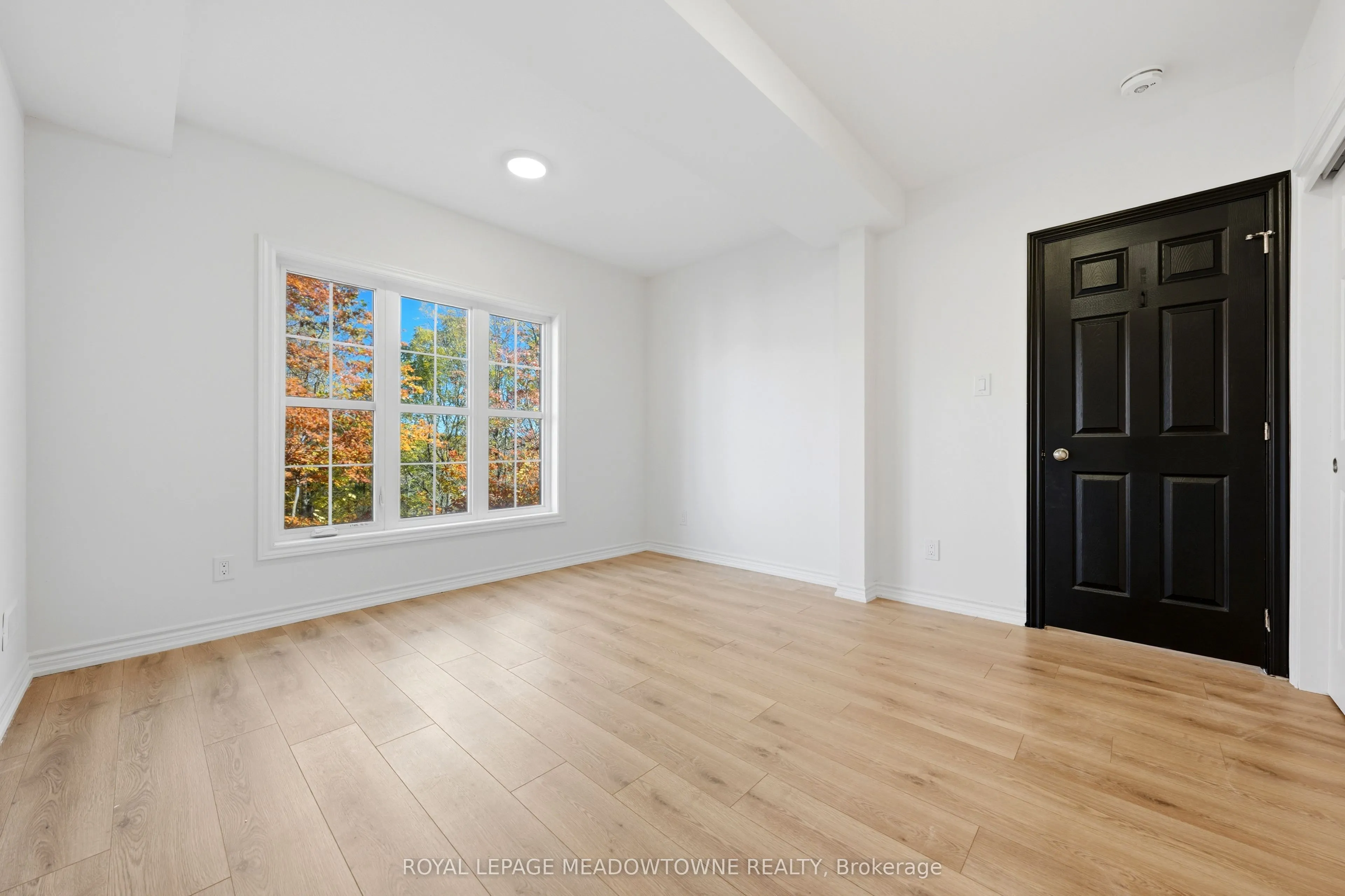 8 J B Robson Court