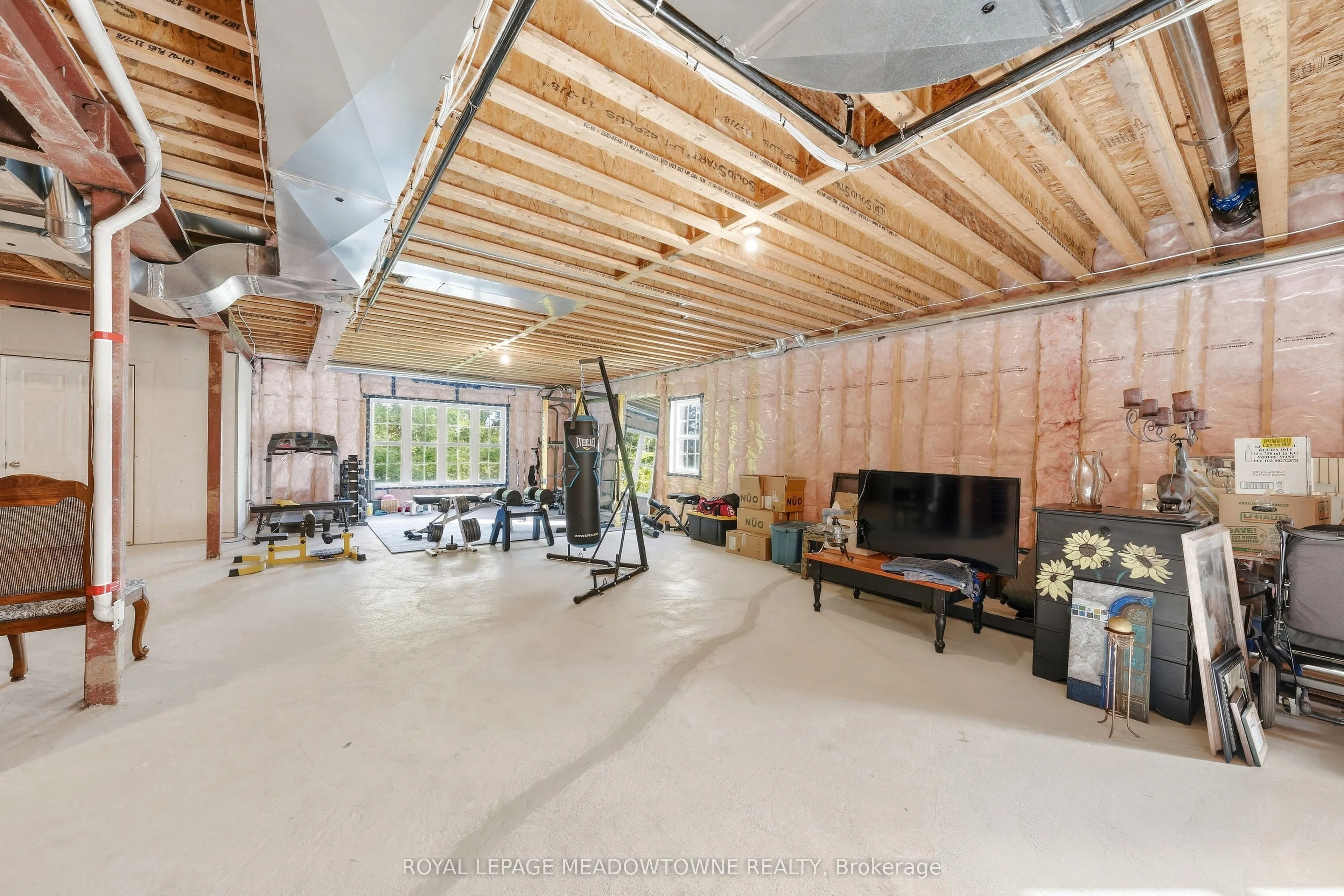 8 J B Robson Court