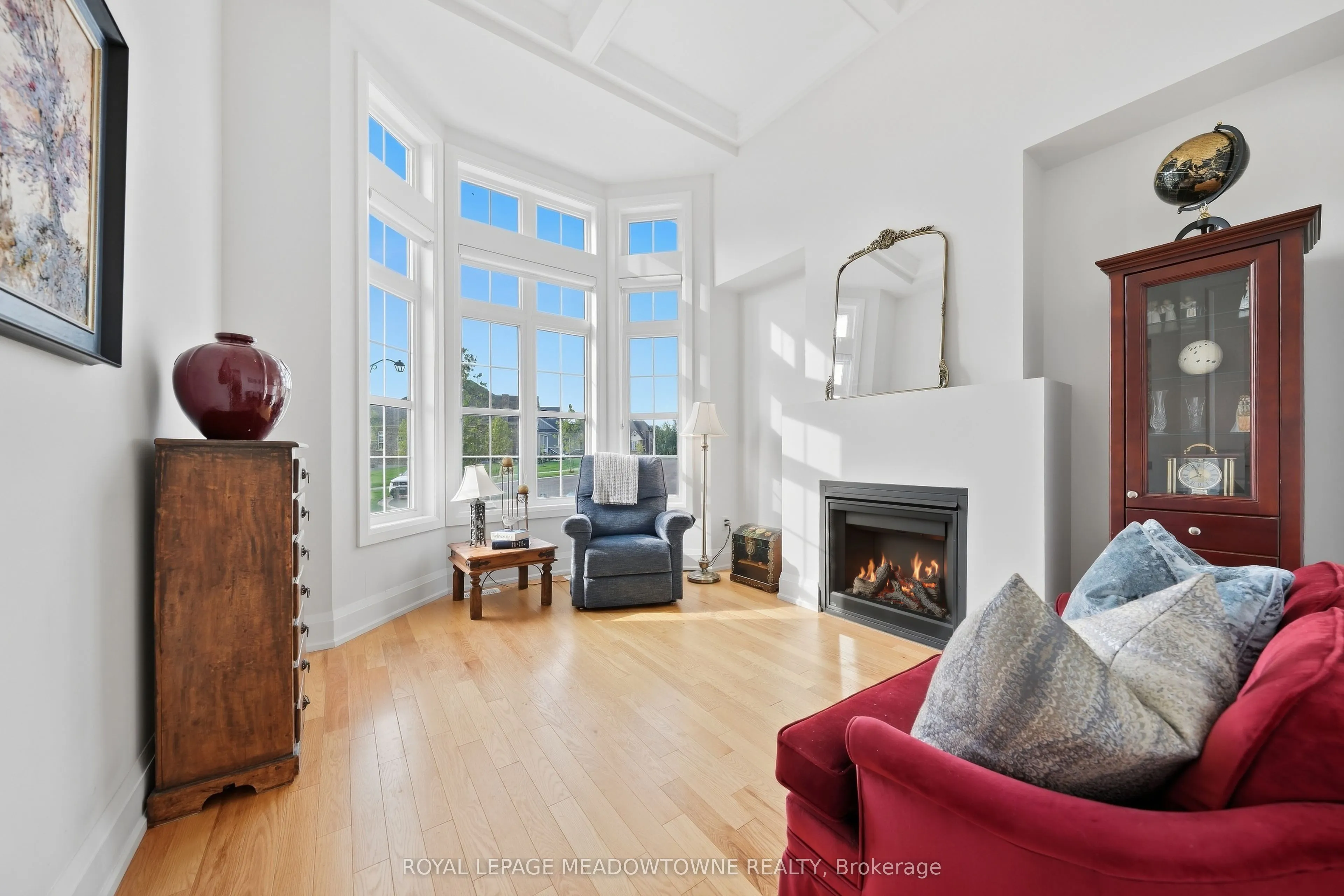 8 J B Robson Court