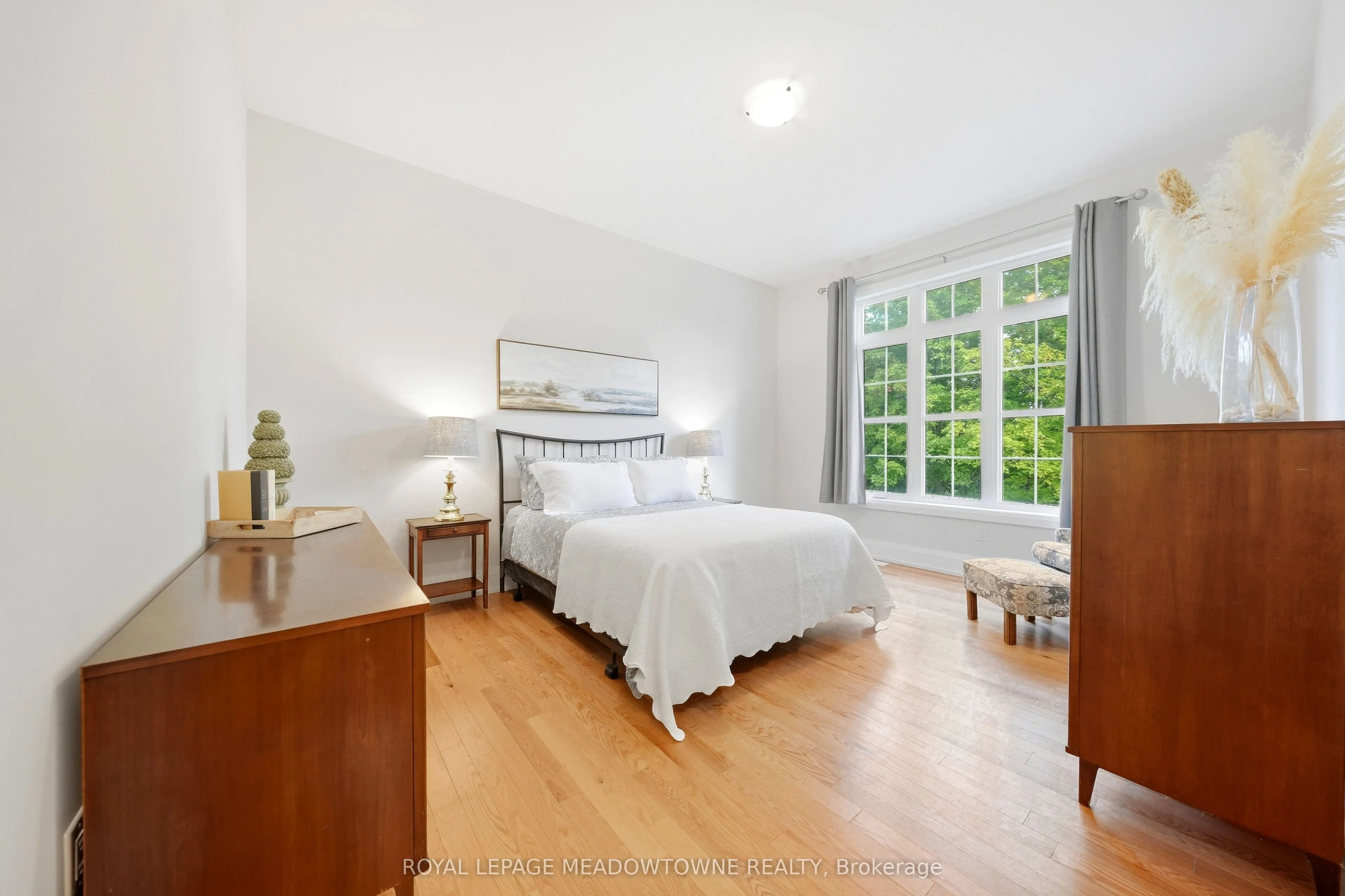 8 J B Robson Court