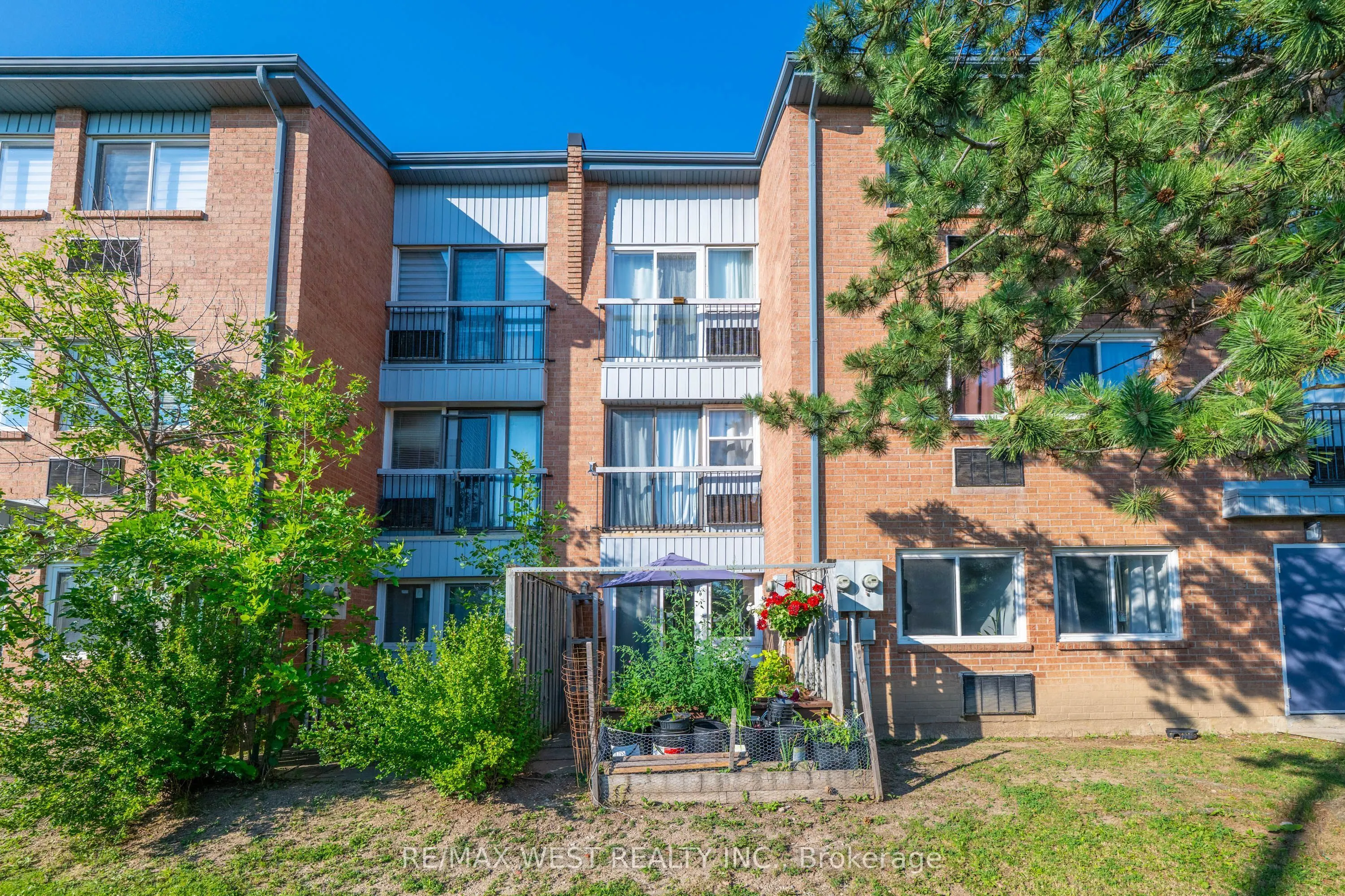 2866 Battleford Road #3D