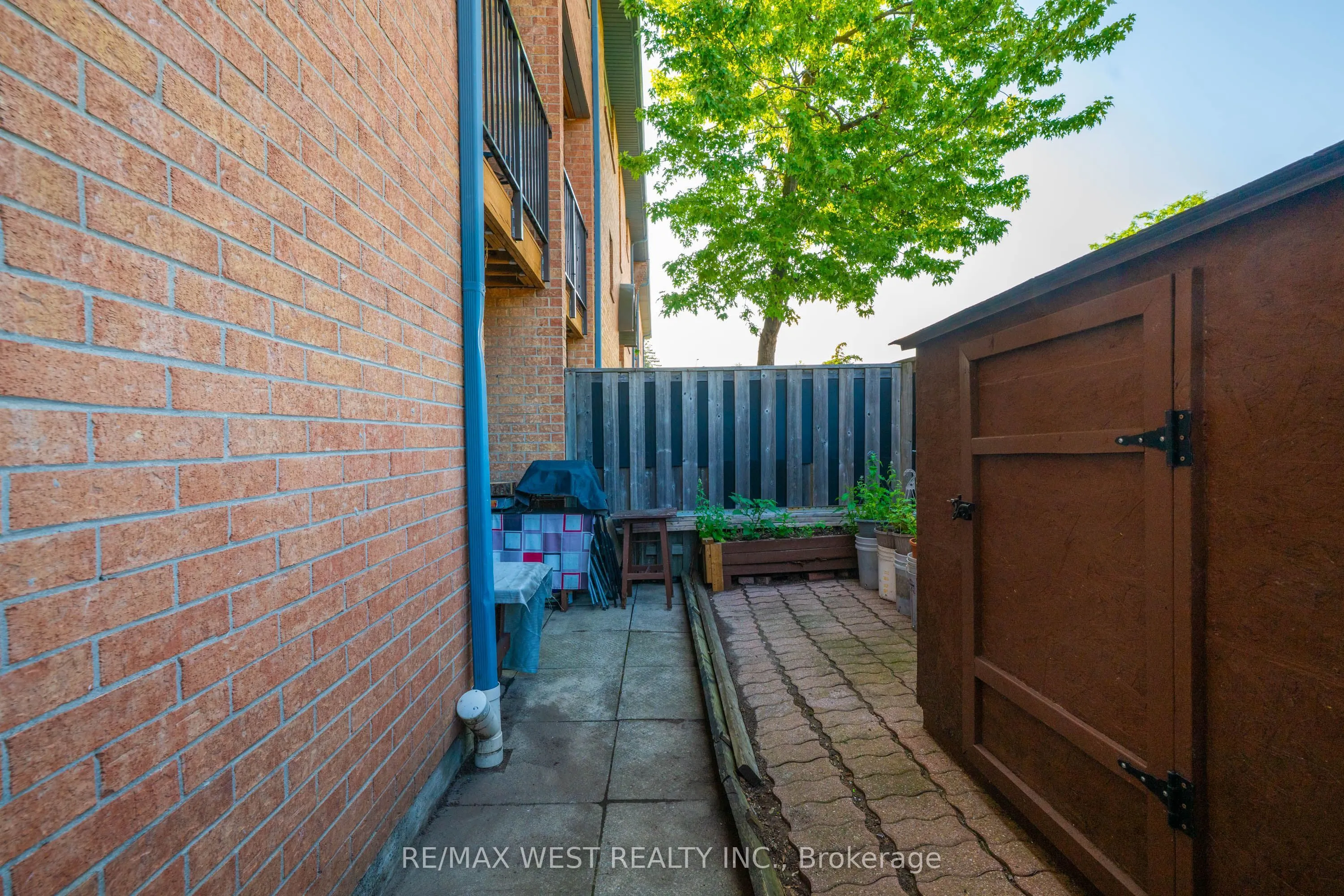2866 Battleford Road #3D