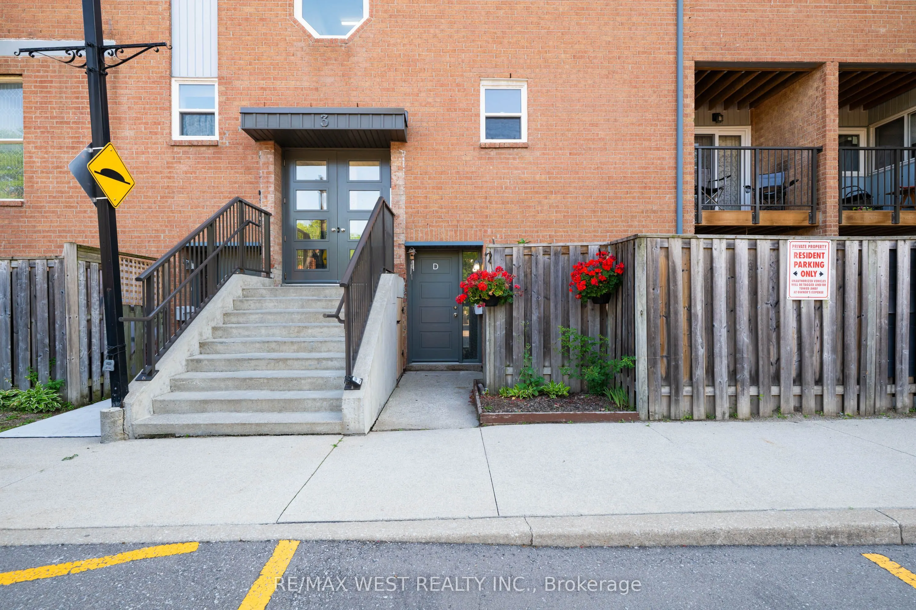 2866 Battleford Road #3D