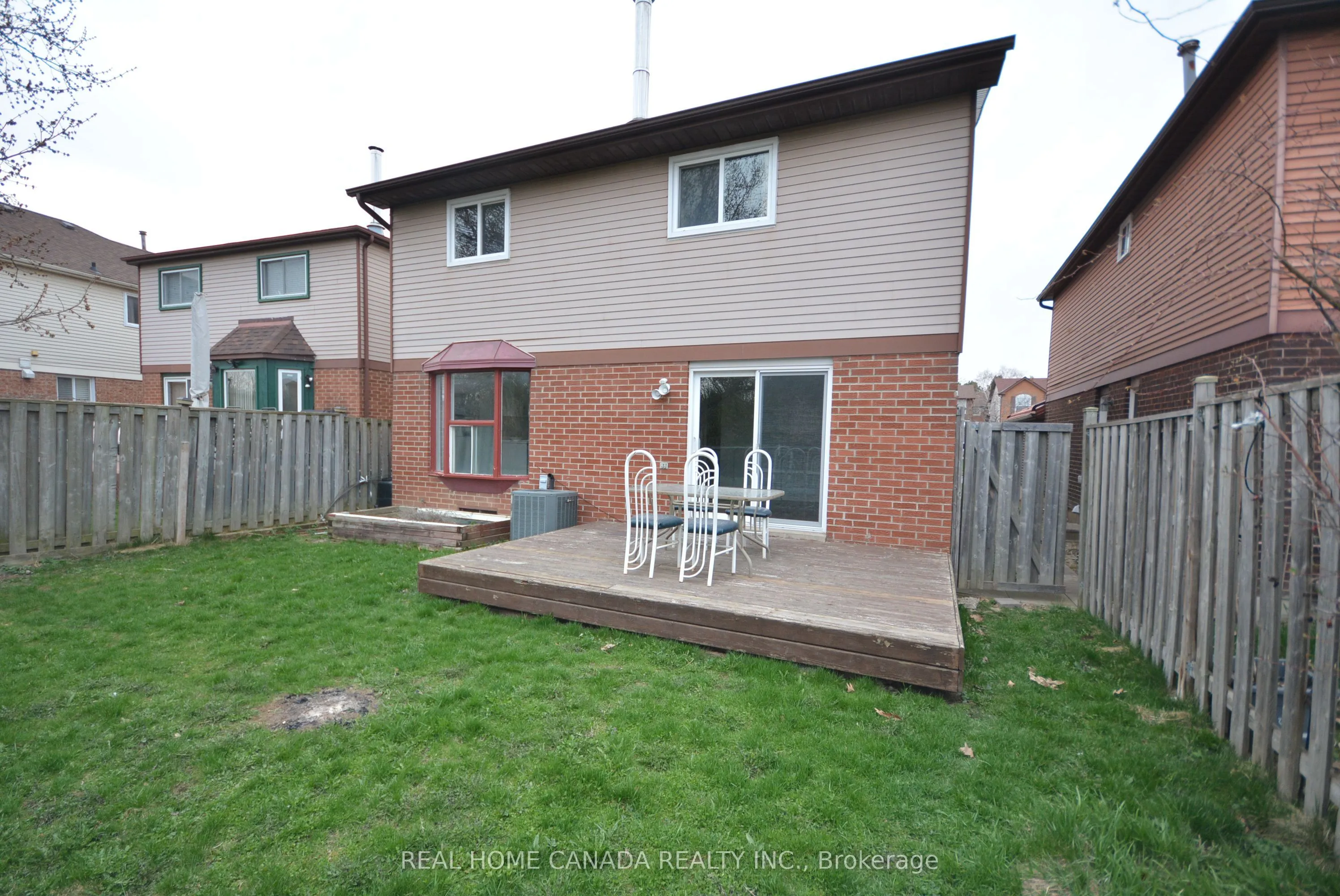 21 Hallen Road