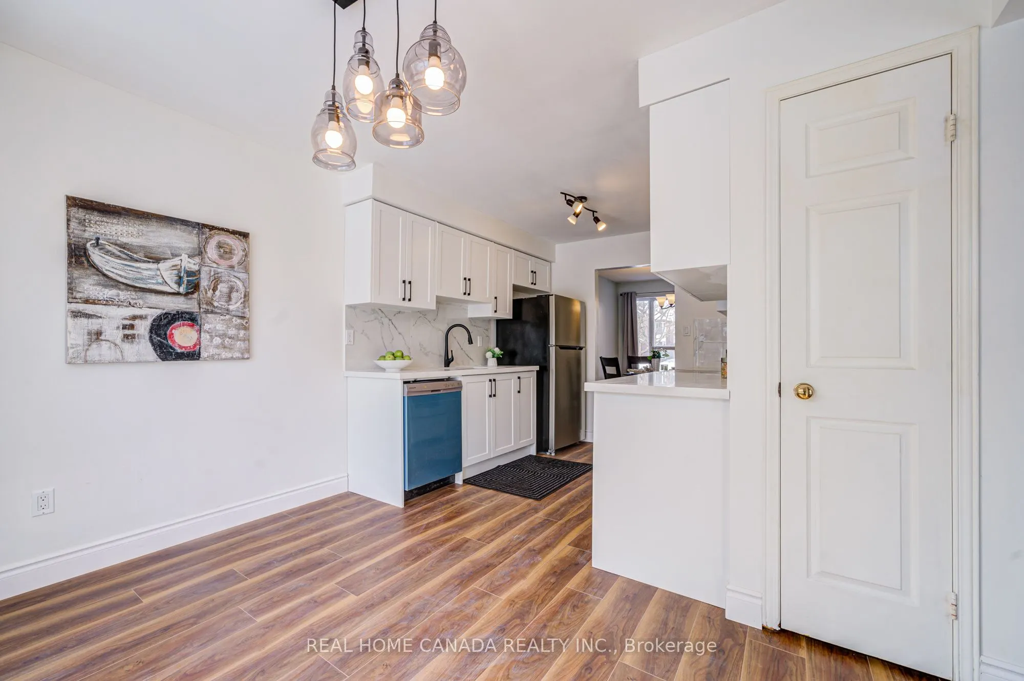 21 Hallen Road