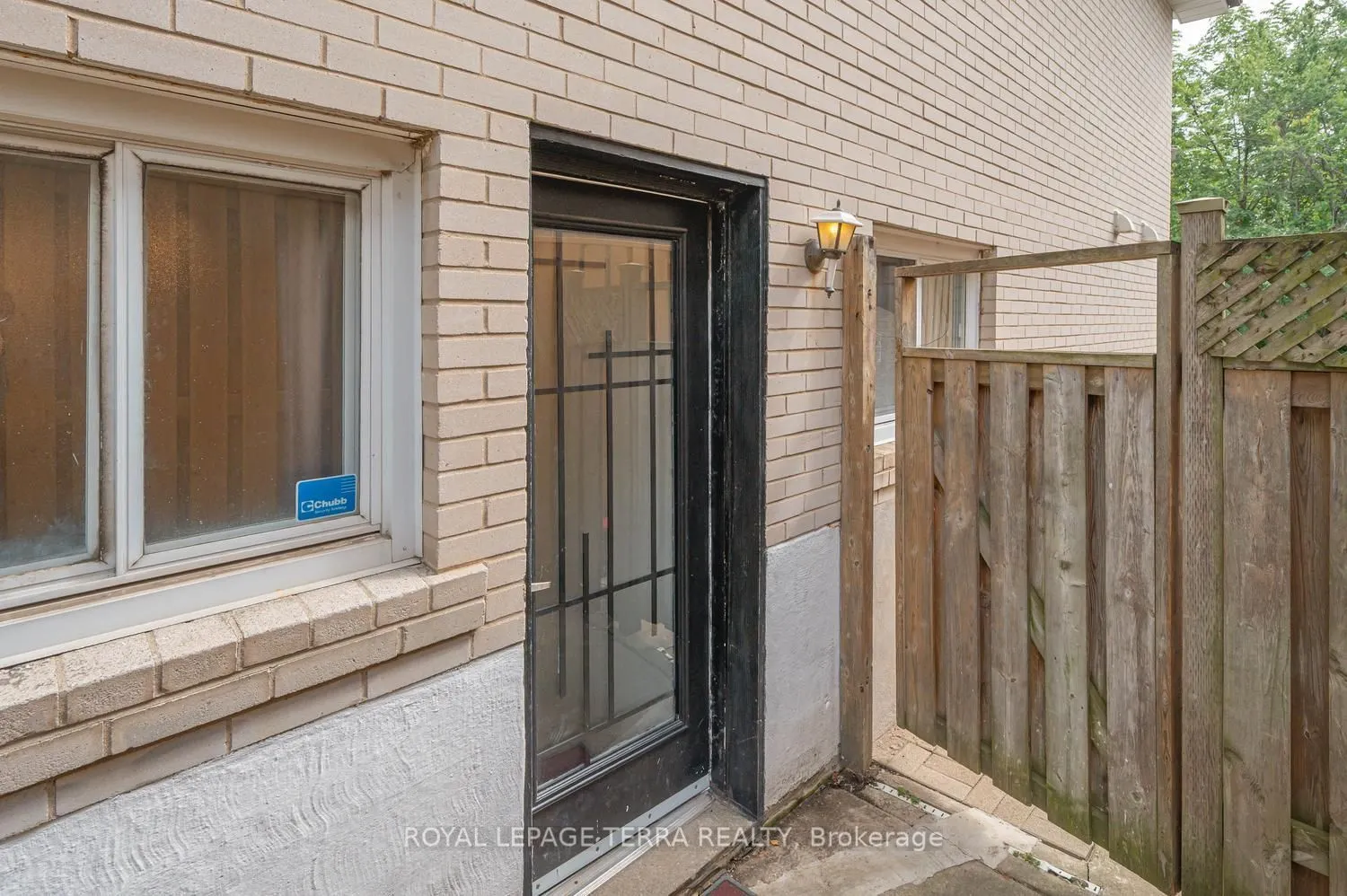 1571 Lewisham Drive