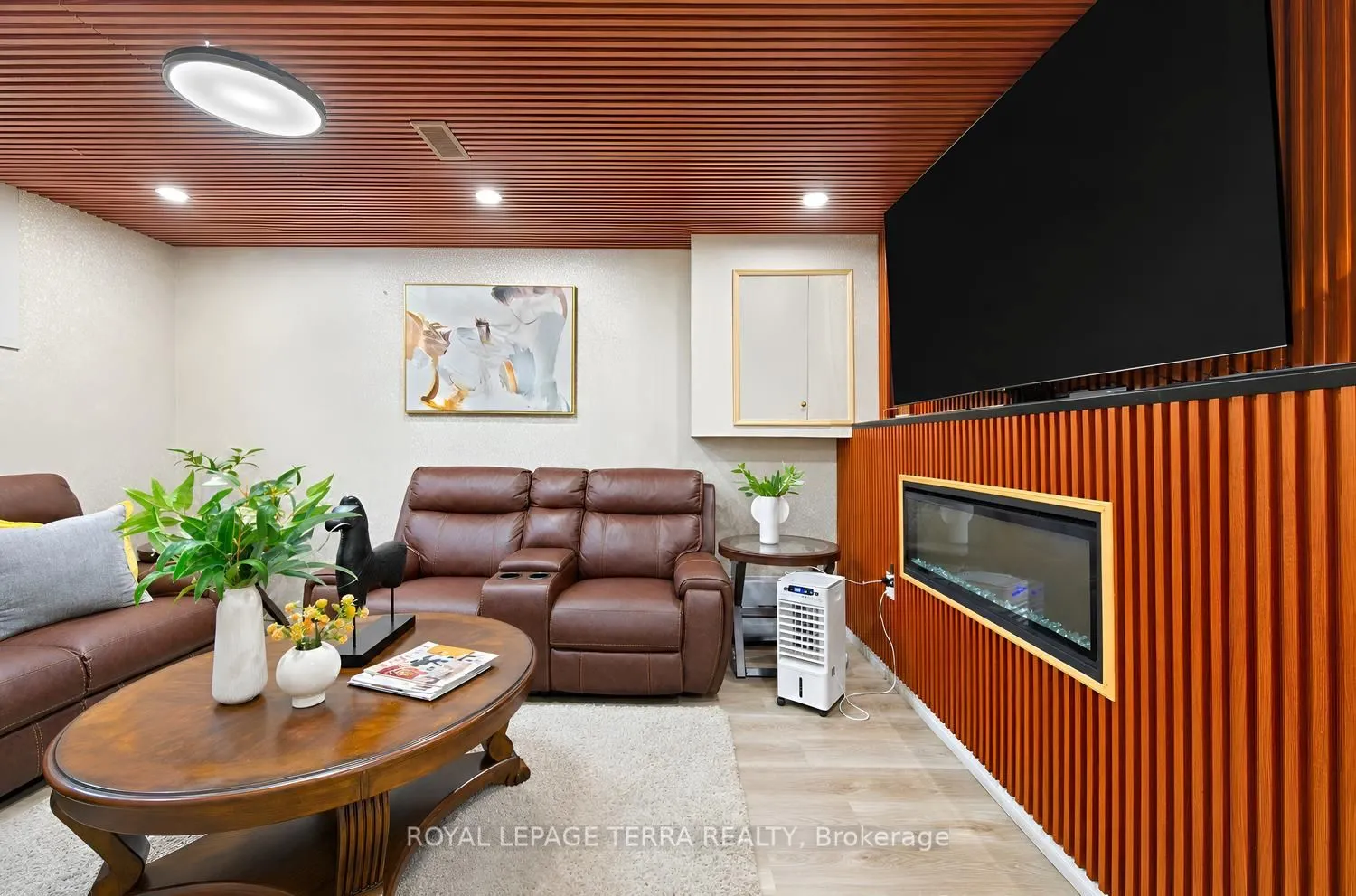 1571 Lewisham Drive