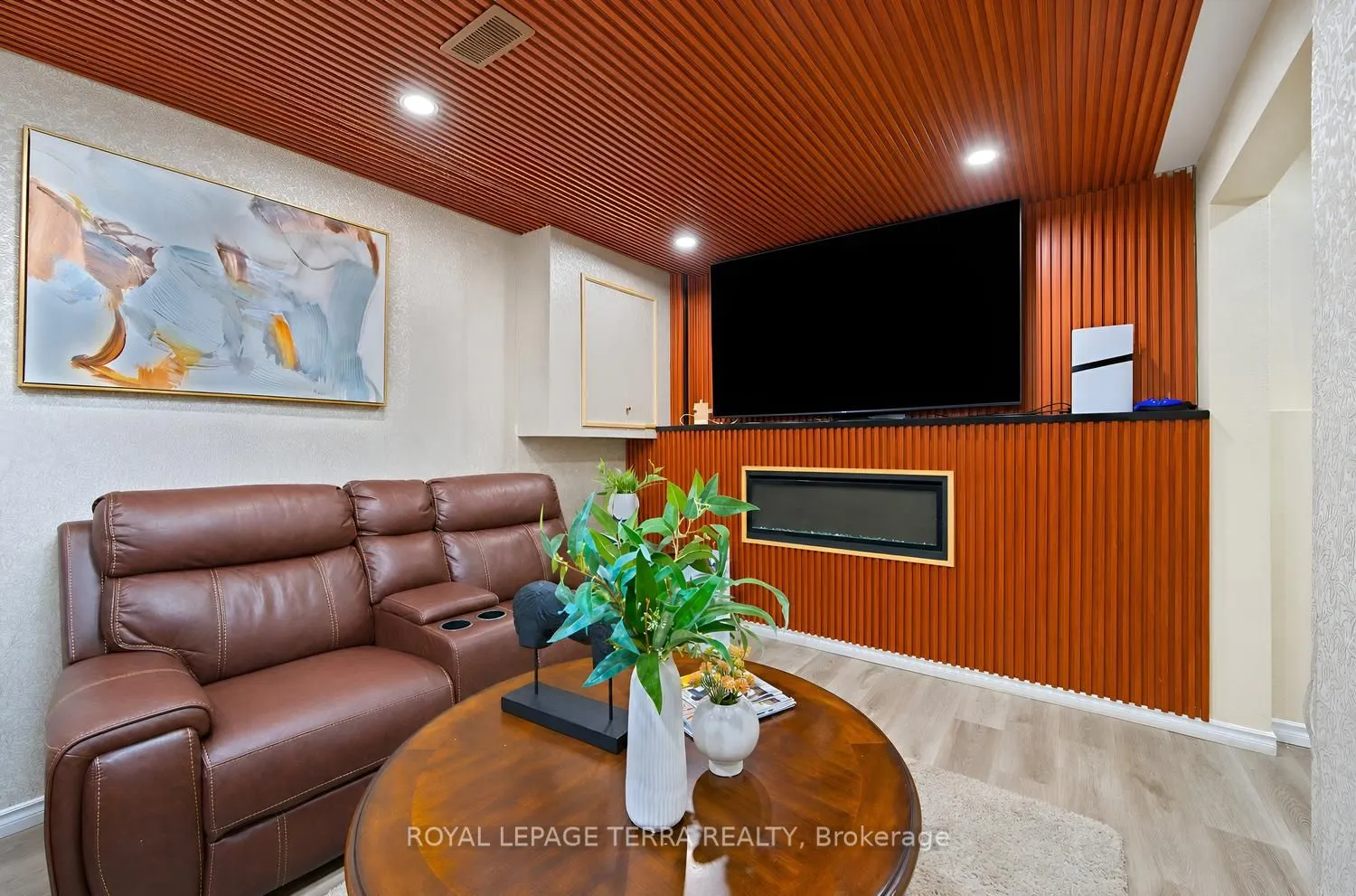 1571 Lewisham Drive