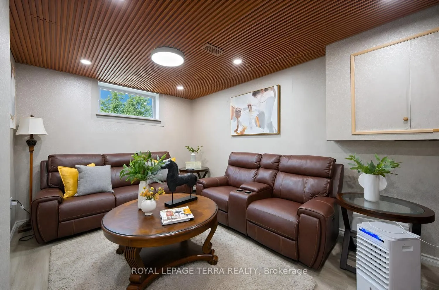 1571 Lewisham Drive