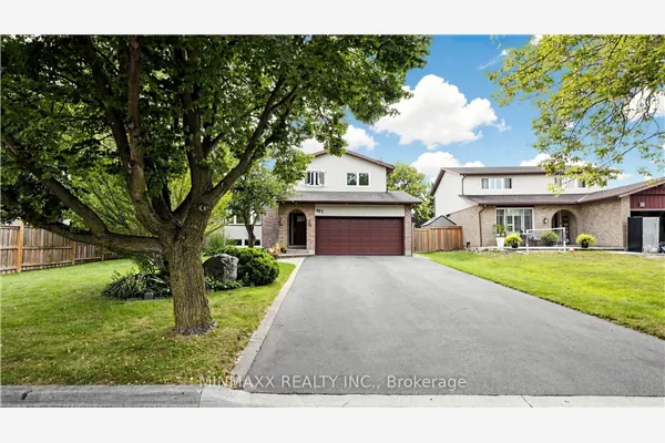 482 Gowland Crescent