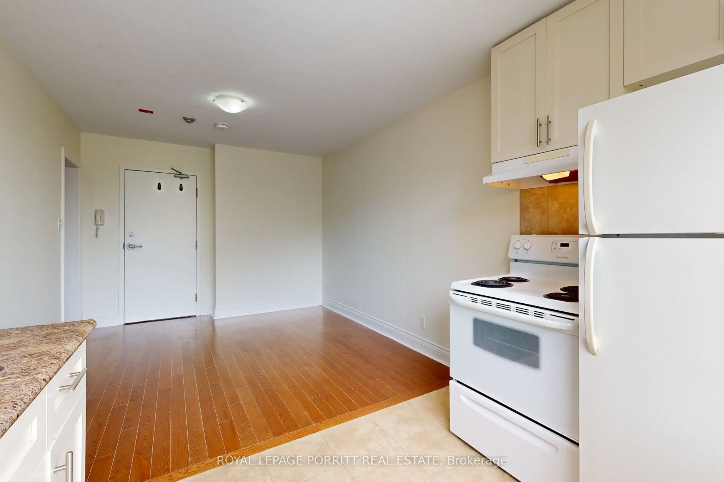 3511 Lake shore Boulevard W #6