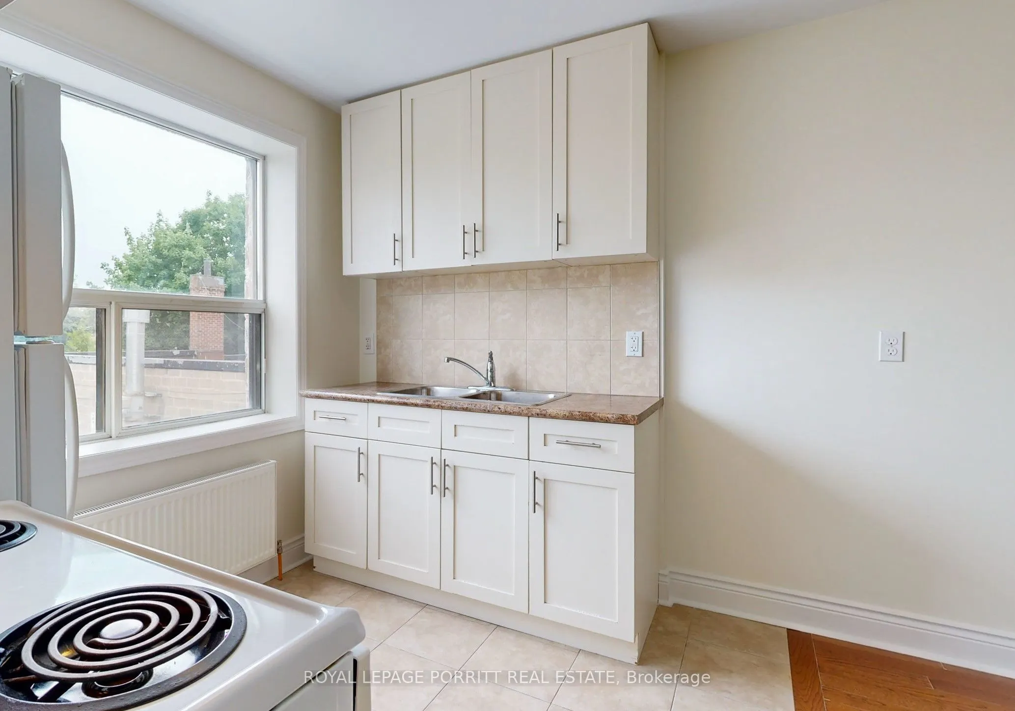 3511 Lake shore Boulevard W #6