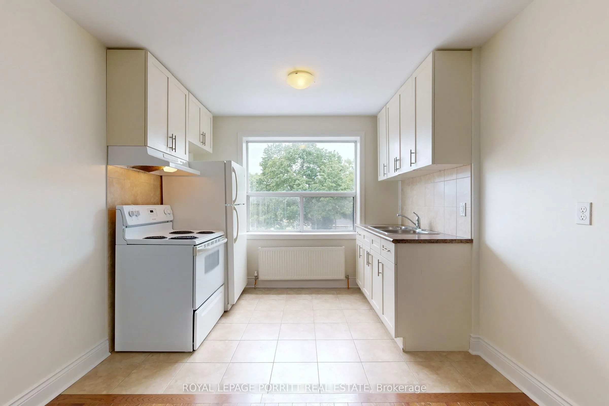 3511 Lake shore Boulevard W #6