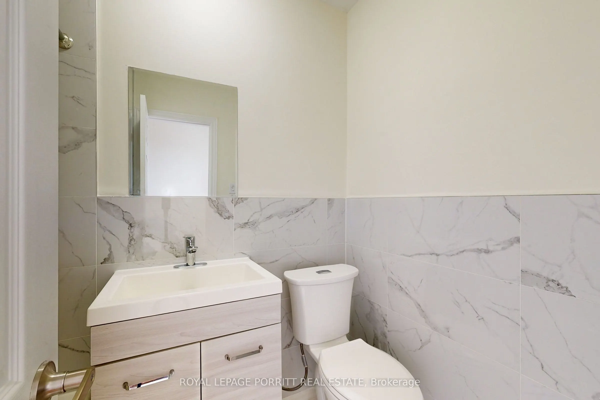 3511 Lake shore Boulevard W #6