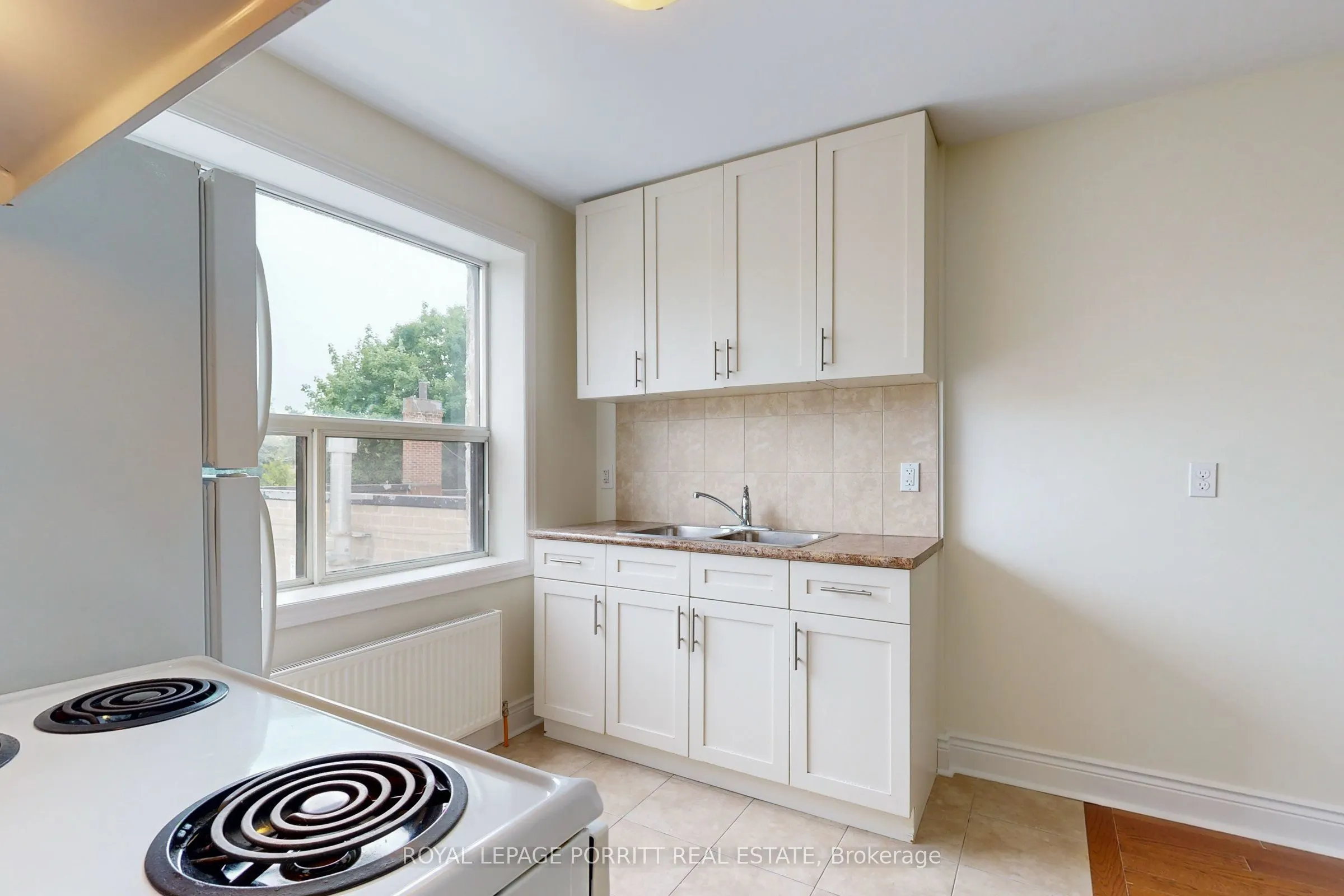 3511 Lake shore Boulevard W #6