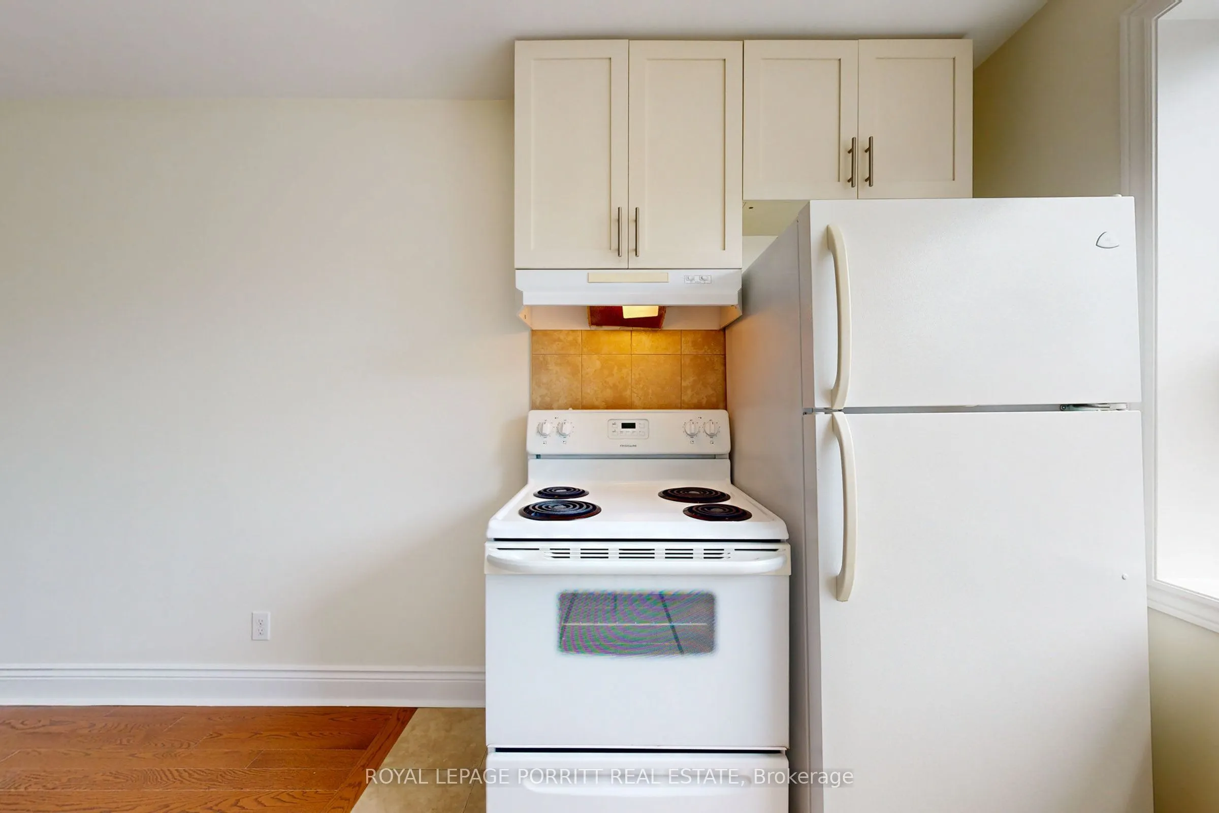 3511 Lake shore Boulevard W #6