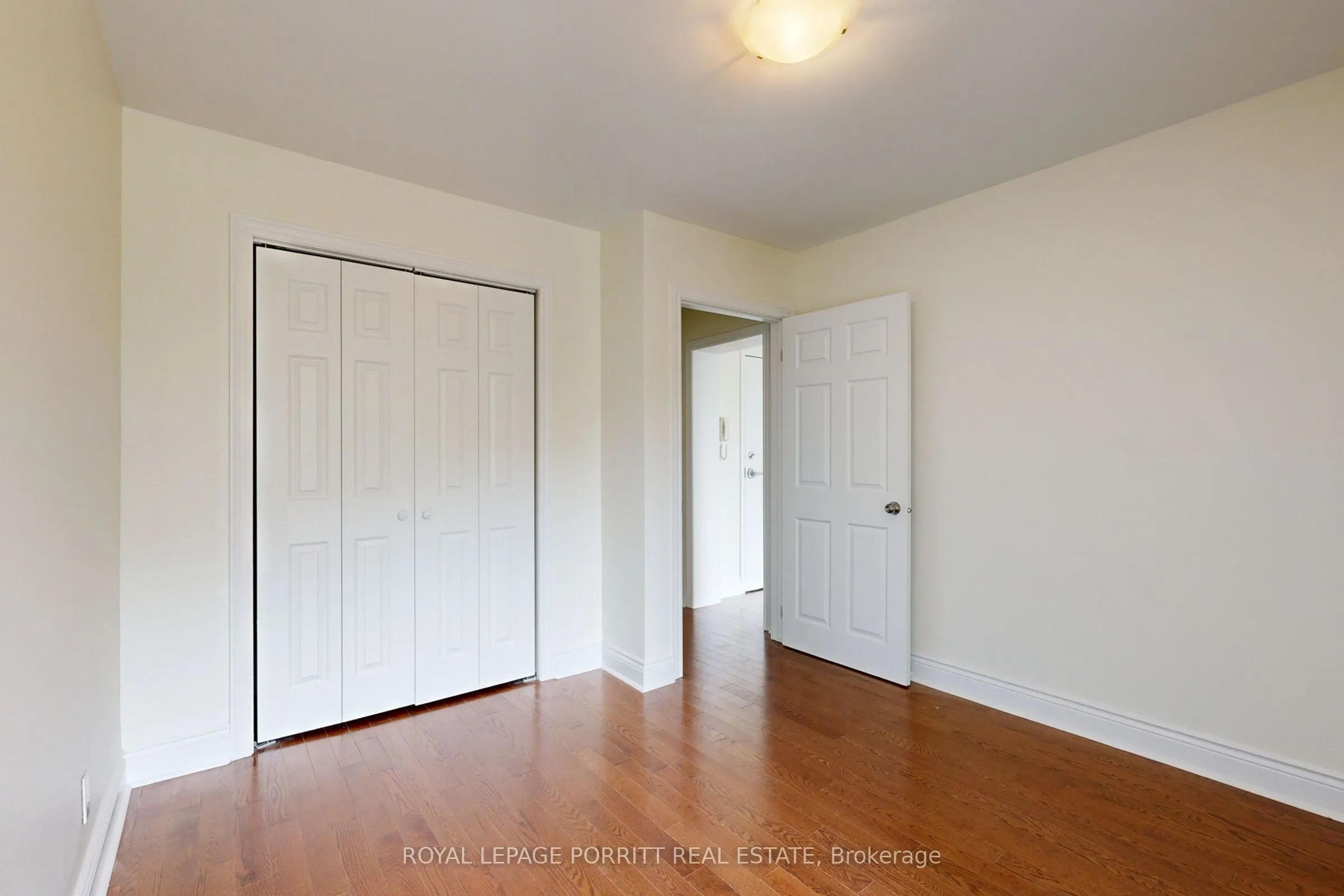 3511 Lake shore Boulevard W #6