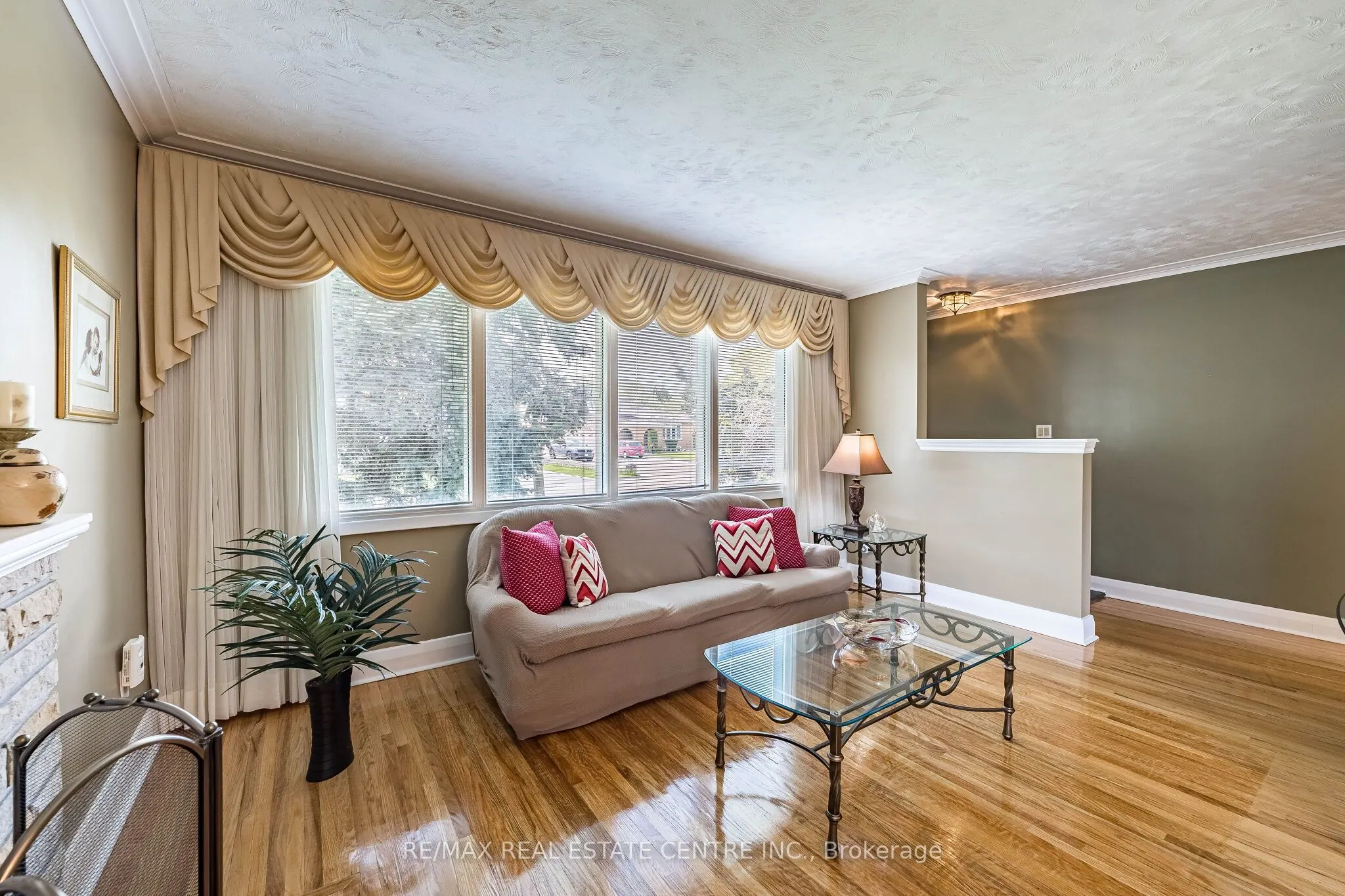 2591 Whaley Drive