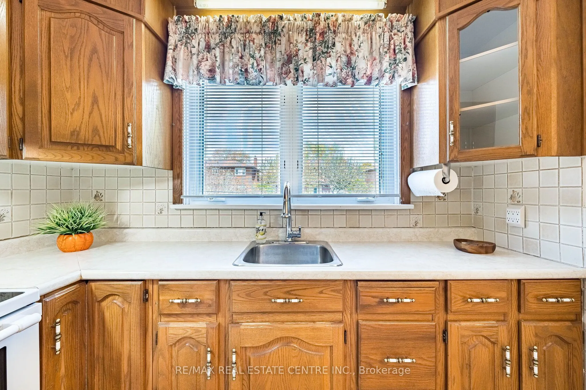 2591 Whaley Drive