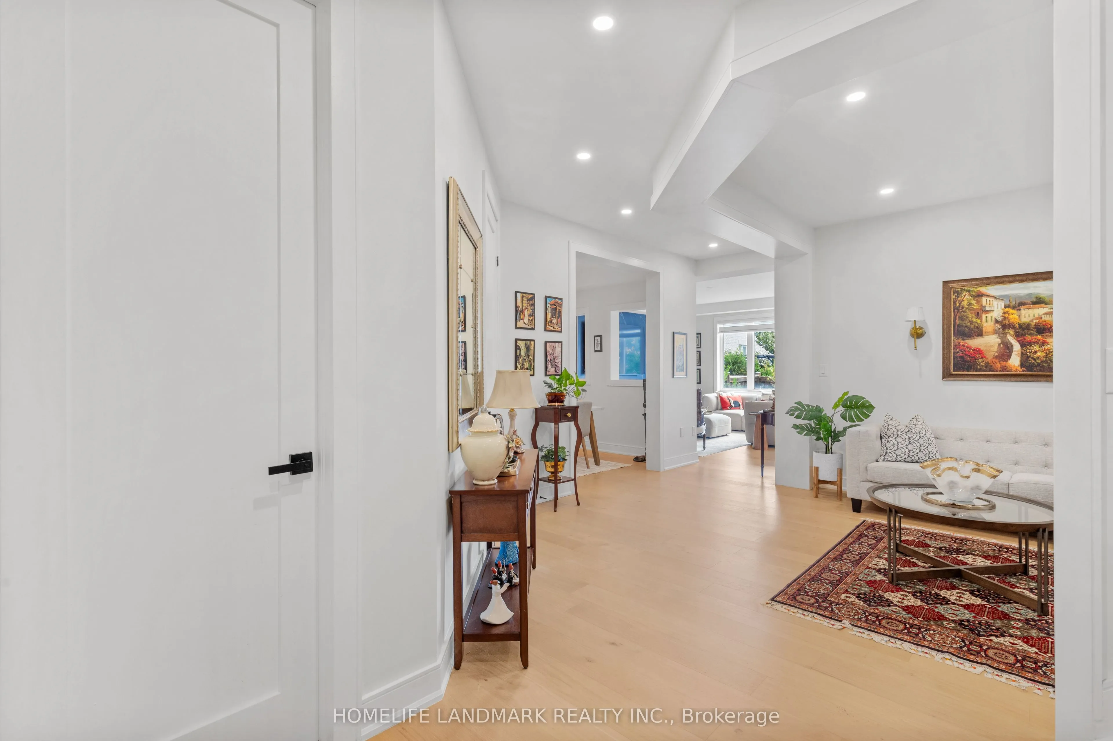 948 Kelman Court