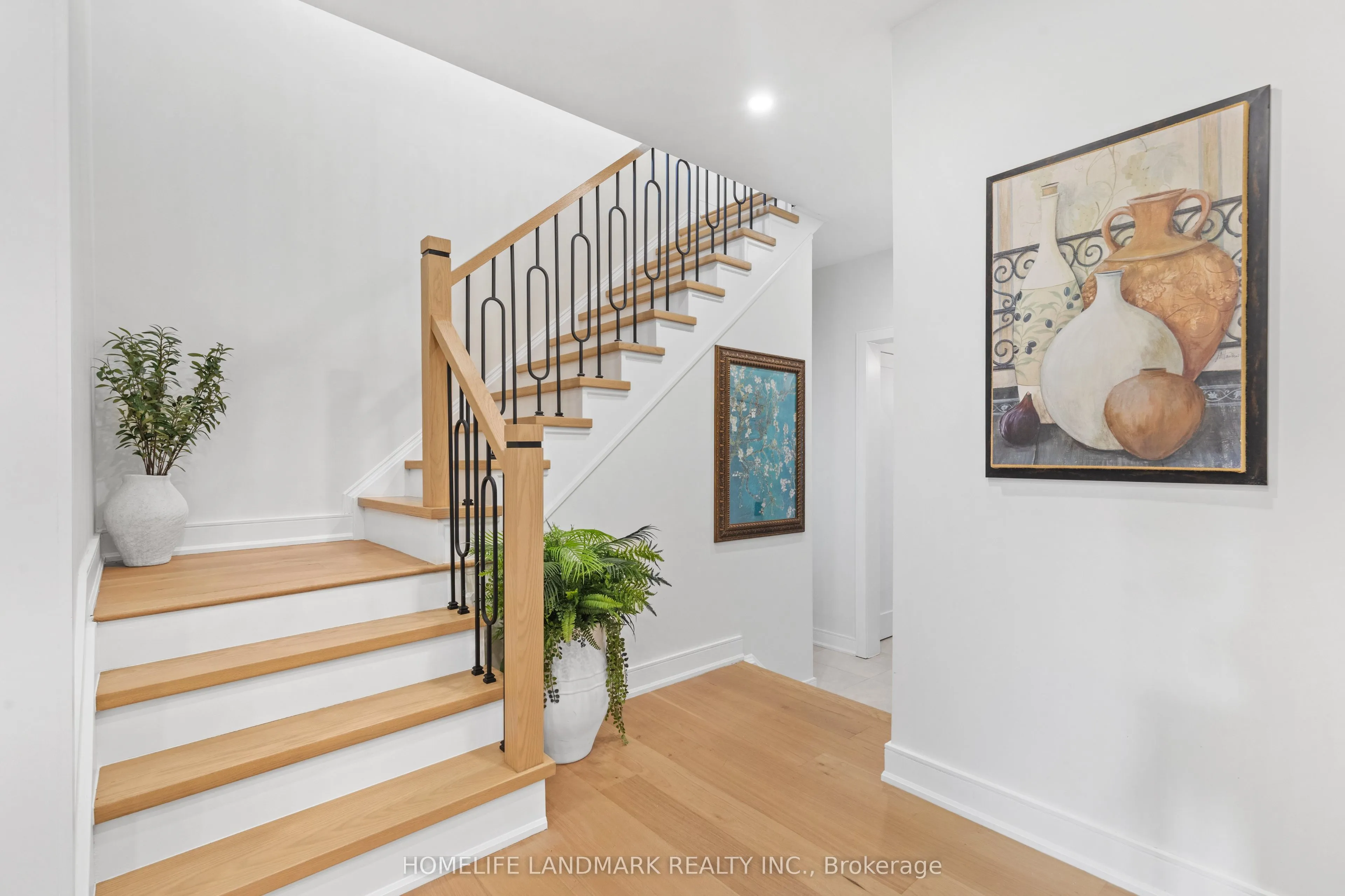 948 Kelman Court