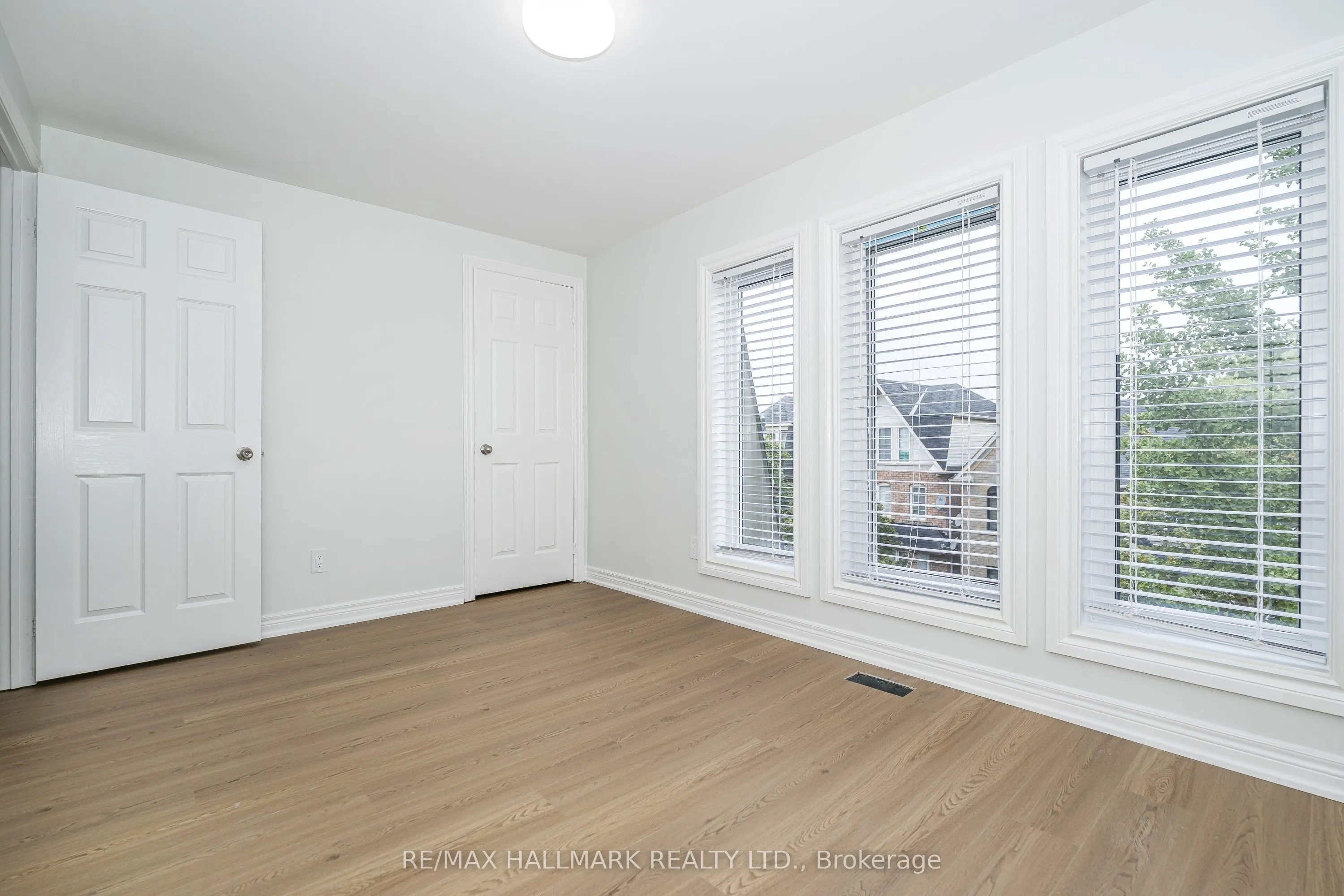 125 Viella Street #UPPER