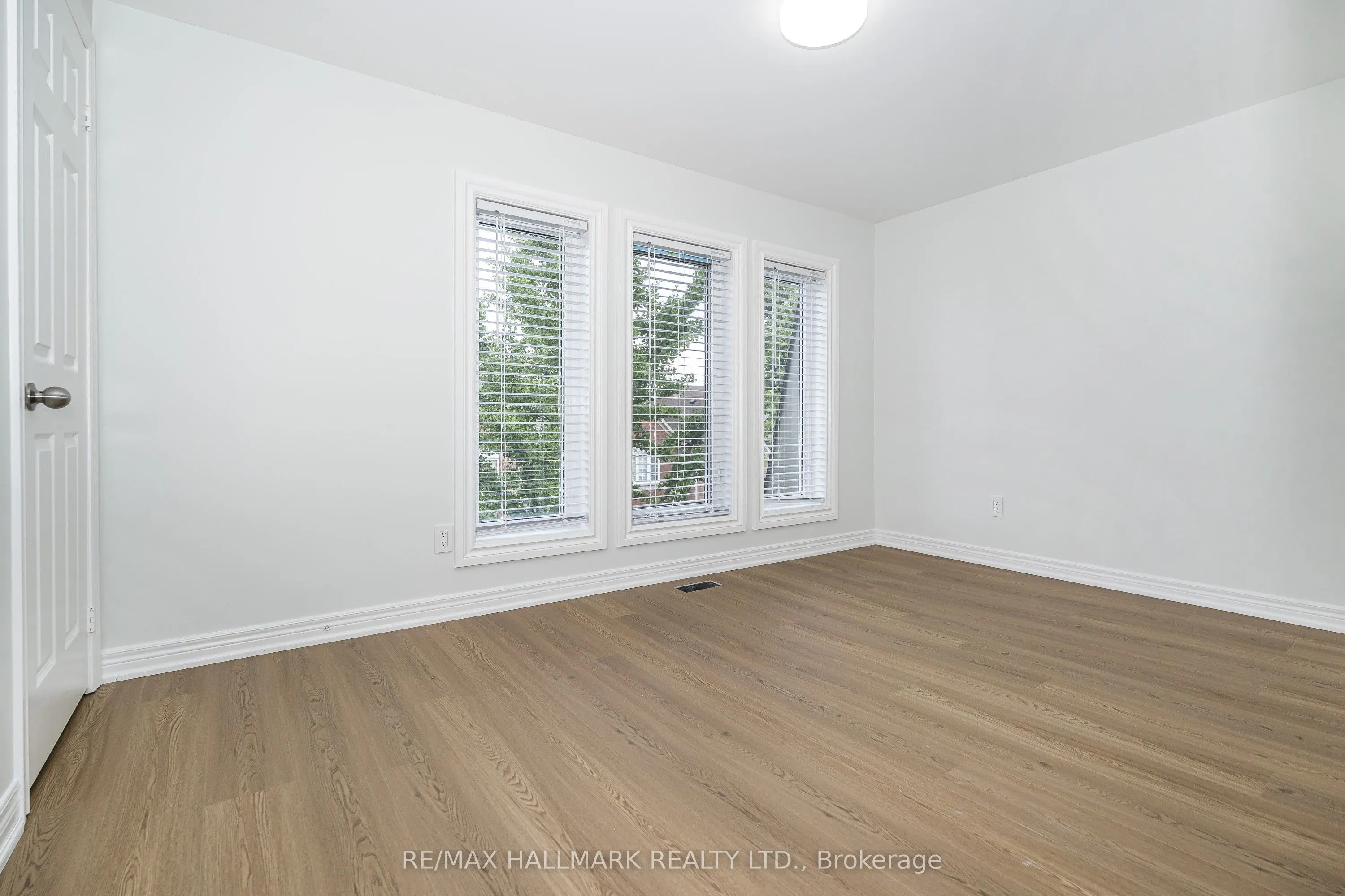 125 Viella Street #UPPER