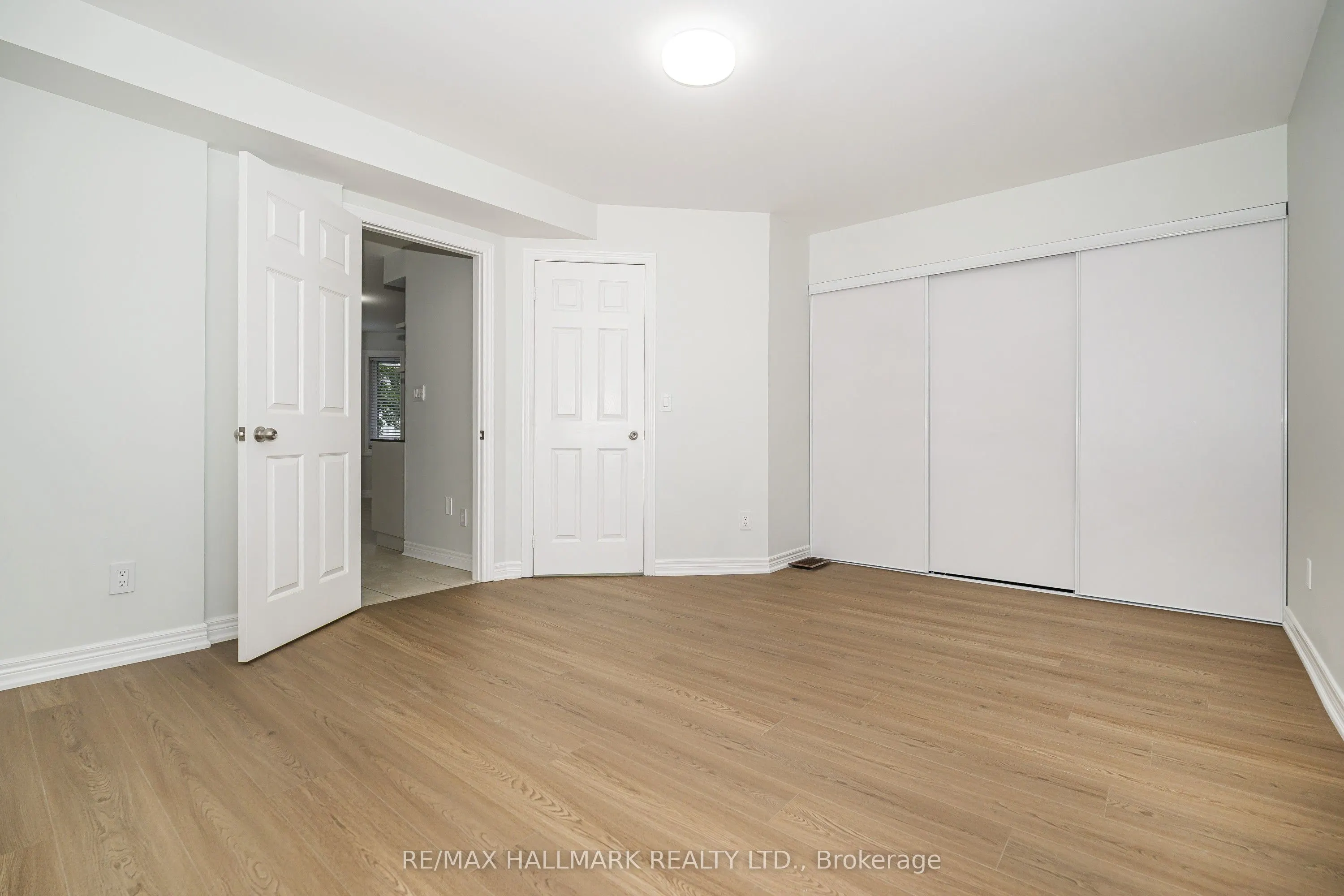 125 Viella Street #UPPER