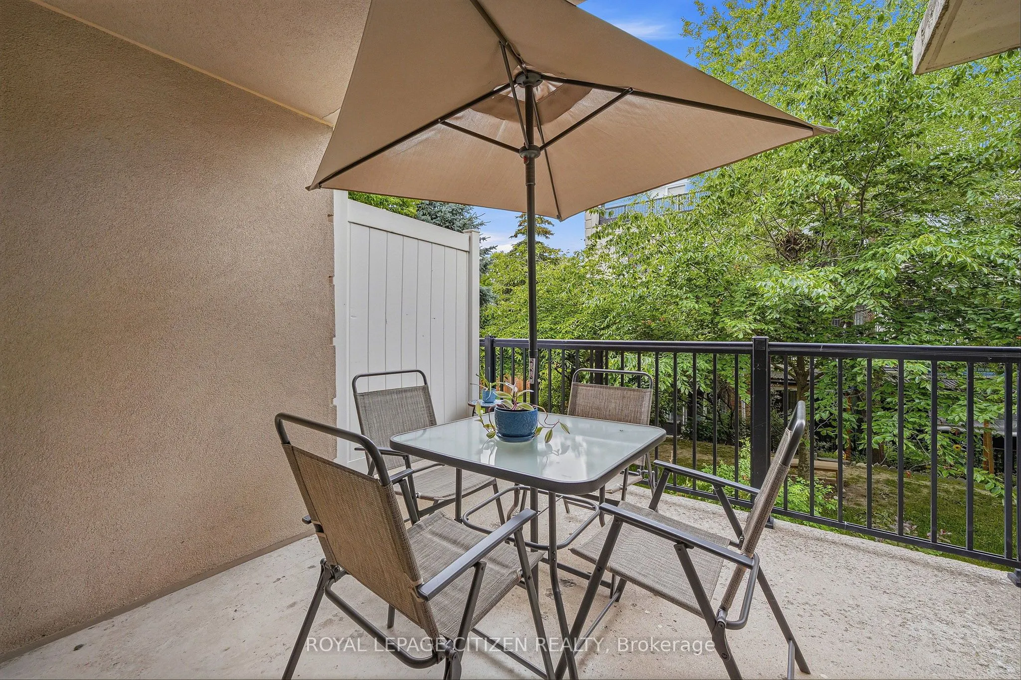 75 George Appleton Way #2048