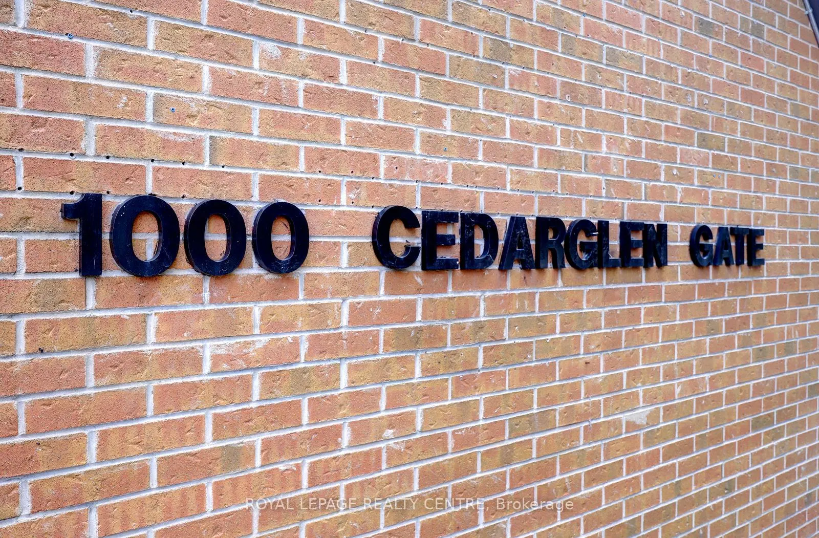 1000 Cedarglen Gate #201