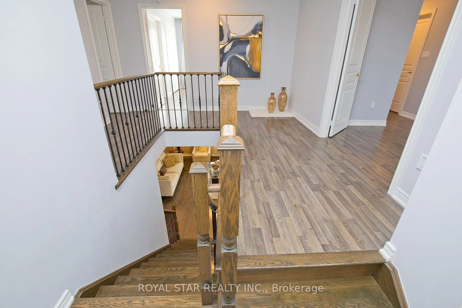 4 Berkwood Hollow