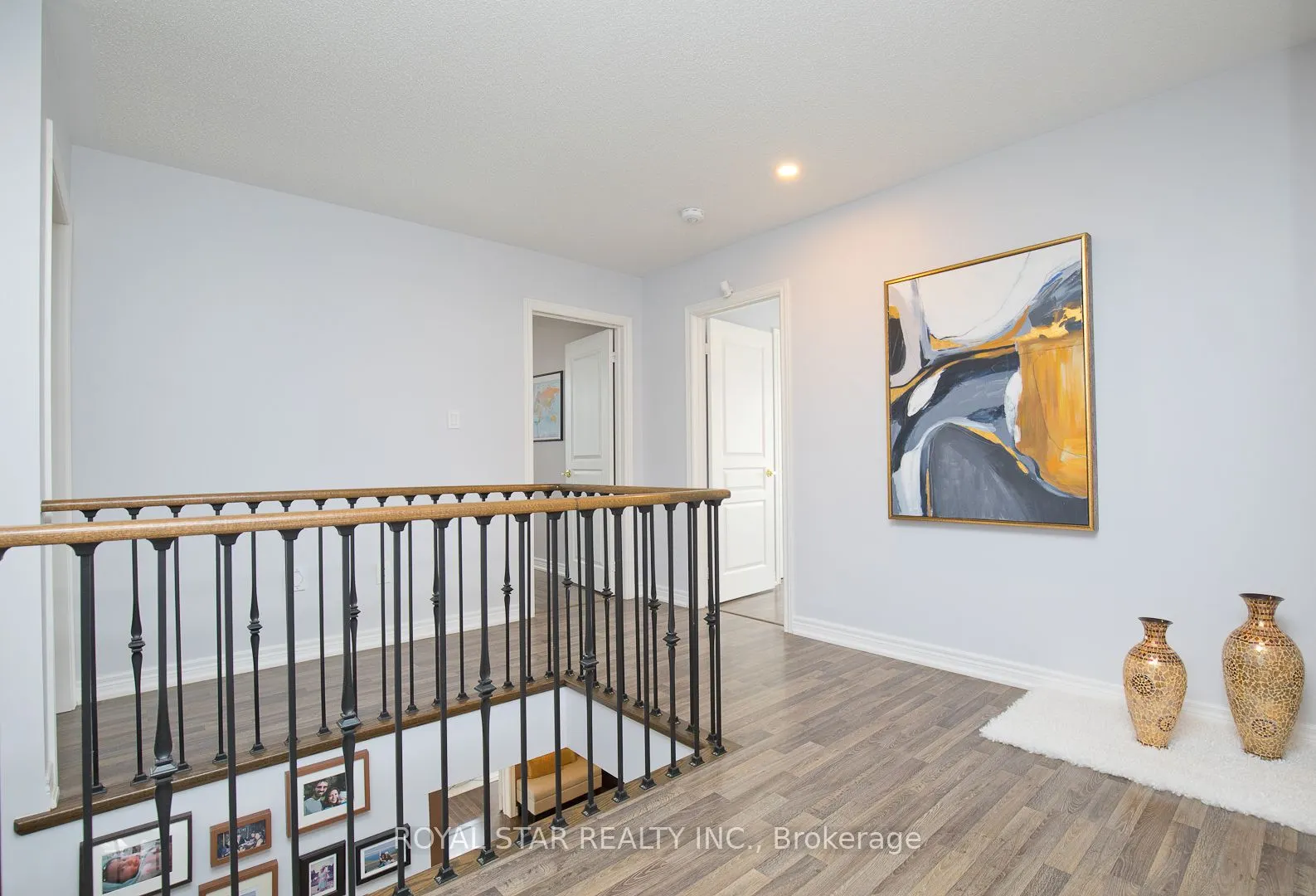 4 Berkwood Hollow