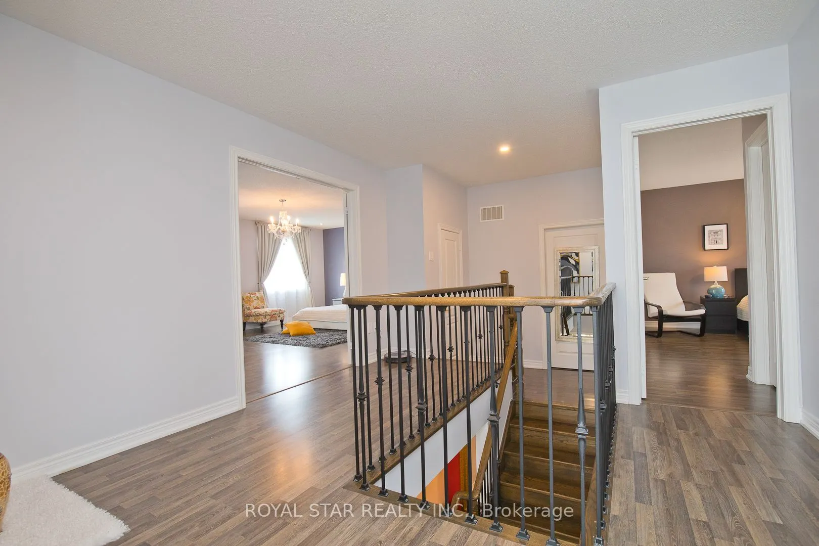4 Berkwood Hollow
