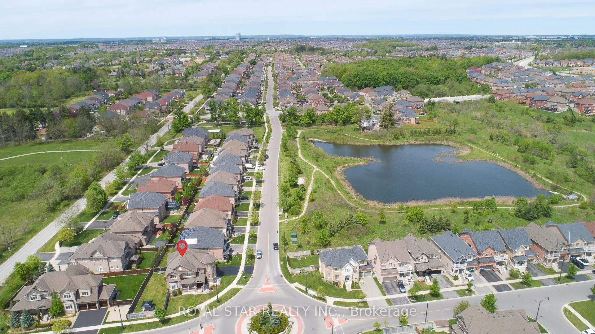 4 Berkwood Hollow